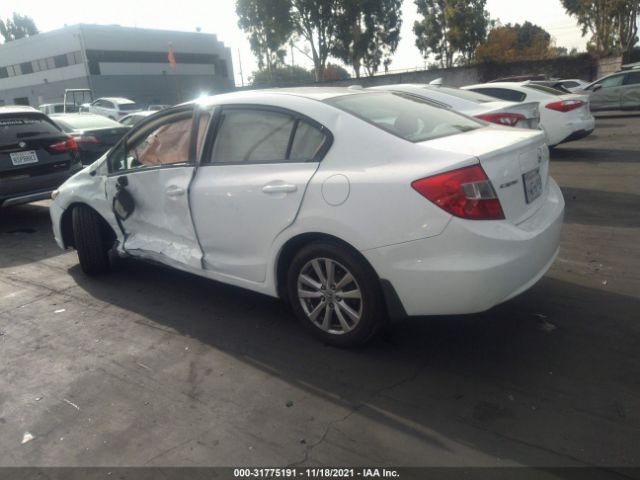 Photo 2 VIN: 19XFB2F90CE348415 - HONDA CIVIC SDN 