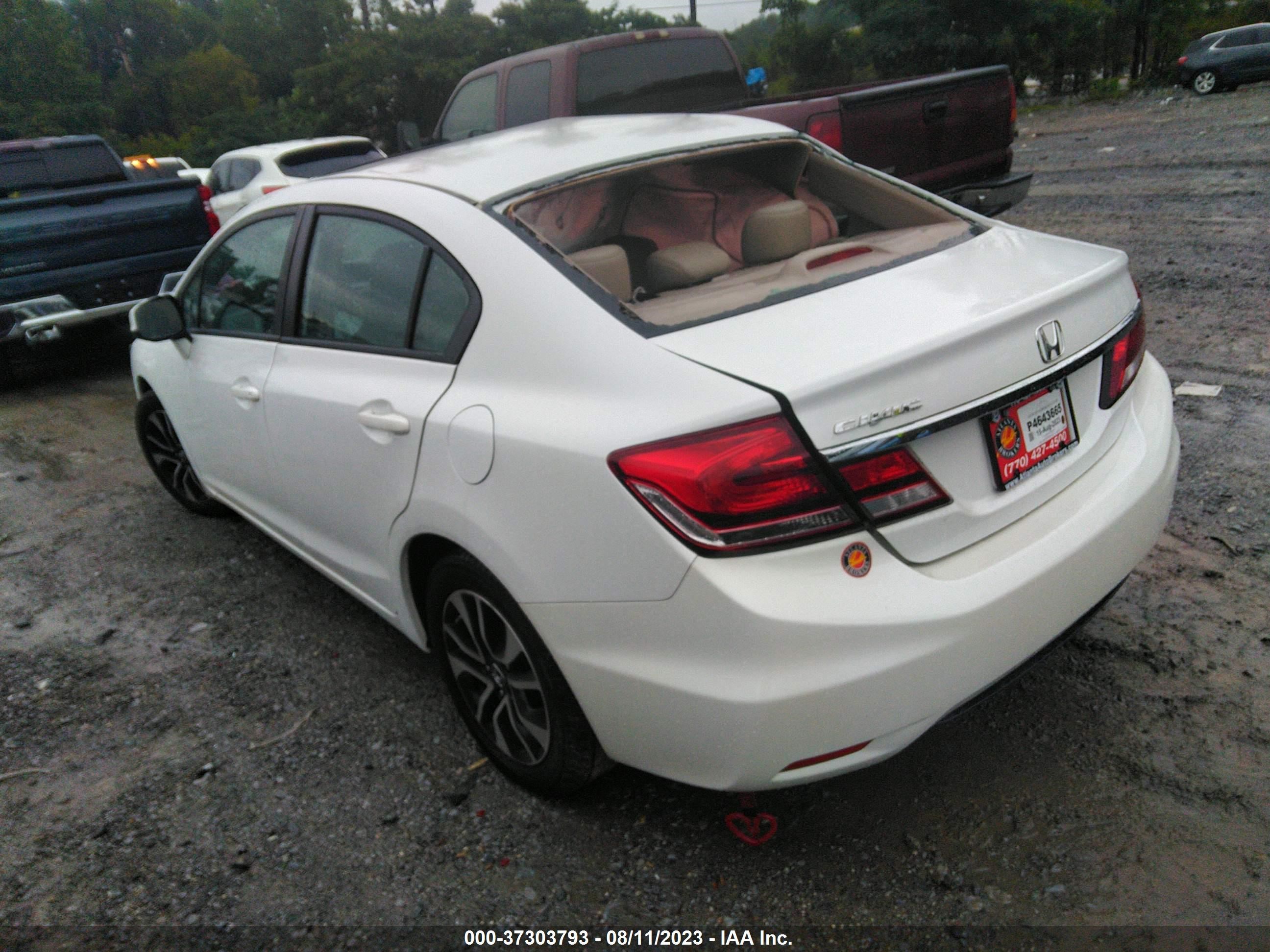 Photo 2 VIN: 19XFB2F90DE042400 - HONDA CIVIC 