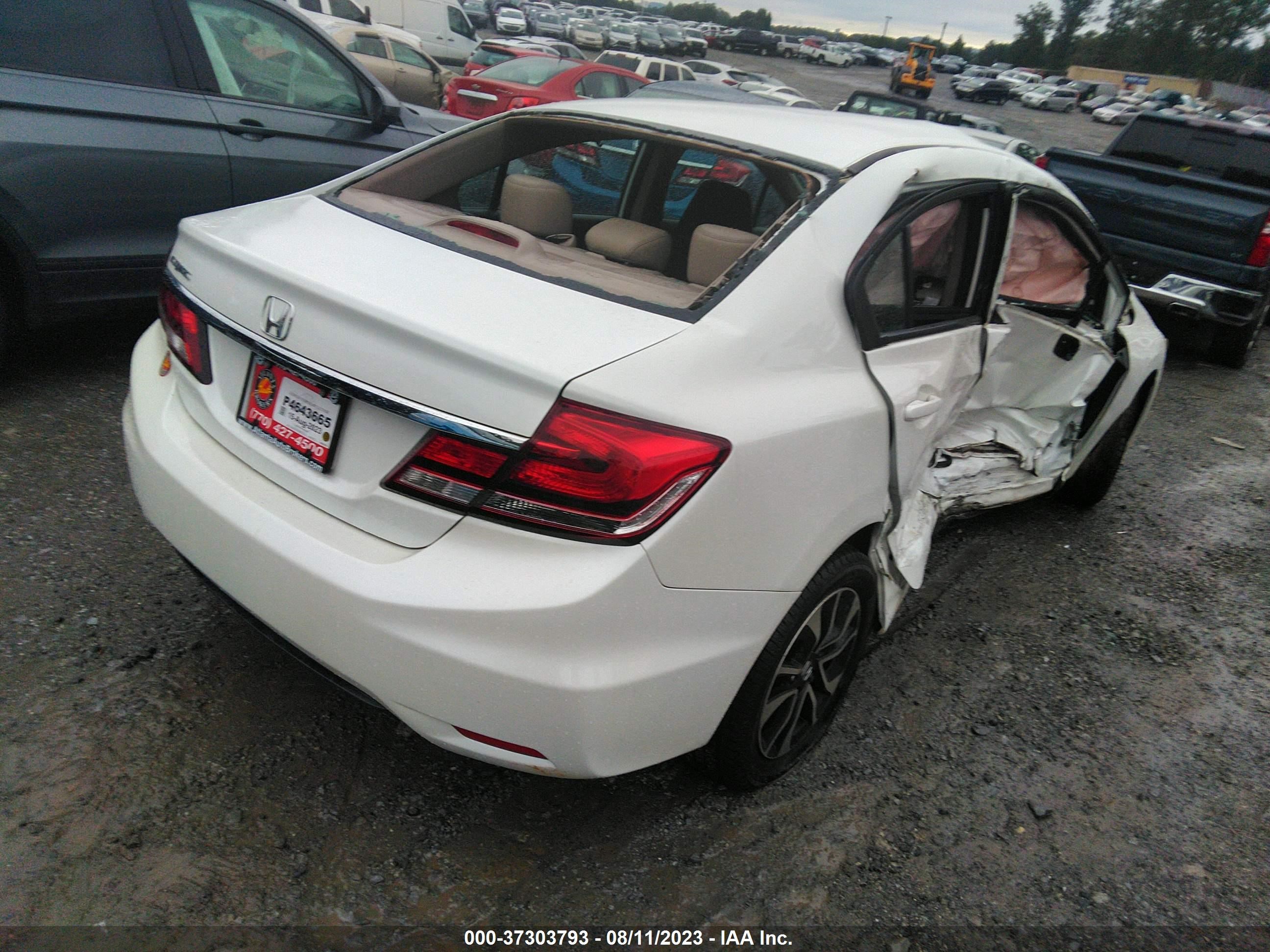 Photo 3 VIN: 19XFB2F90DE042400 - HONDA CIVIC 