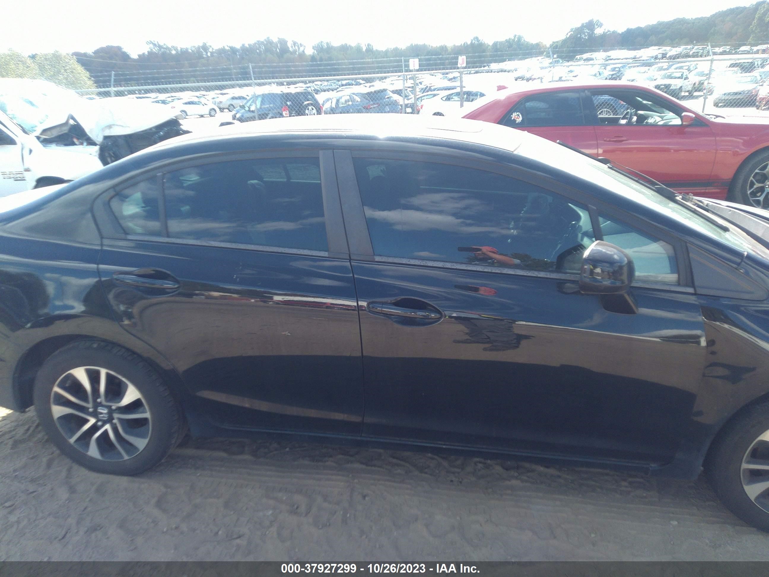 Photo 12 VIN: 19XFB2F90DE204462 - HONDA CIVIC 