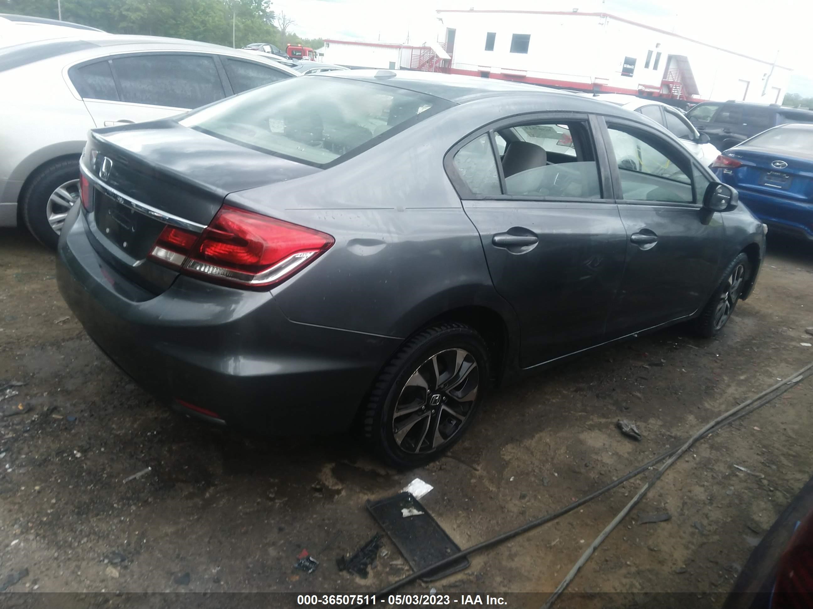 Photo 3 VIN: 19XFB2F90DE234271 - HONDA CIVIC 