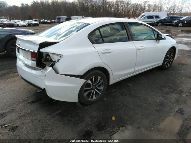 Photo 3 VIN: 19XFB2F92DE208805 - HONDA CIVIC 