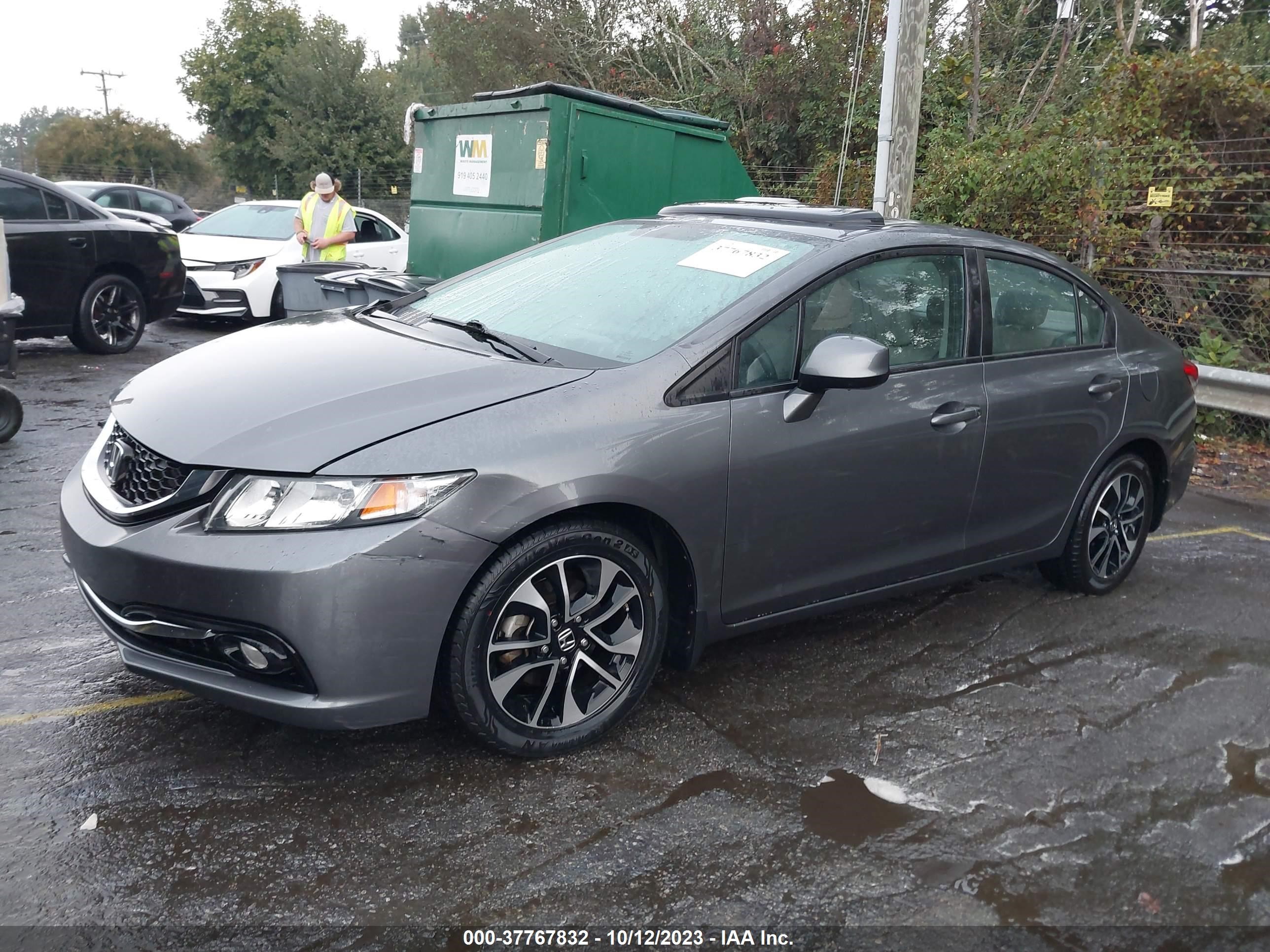 Photo 1 VIN: 19XFB2F94DE061984 - HONDA CIVIC 