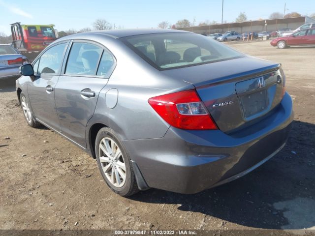 Photo 2 VIN: 19XFB2F95CE338320 - HONDA CIVIC SDN 