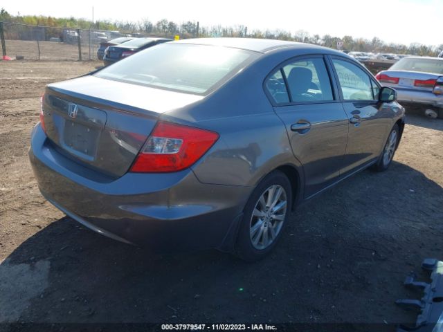 Photo 3 VIN: 19XFB2F95CE338320 - HONDA CIVIC SDN 