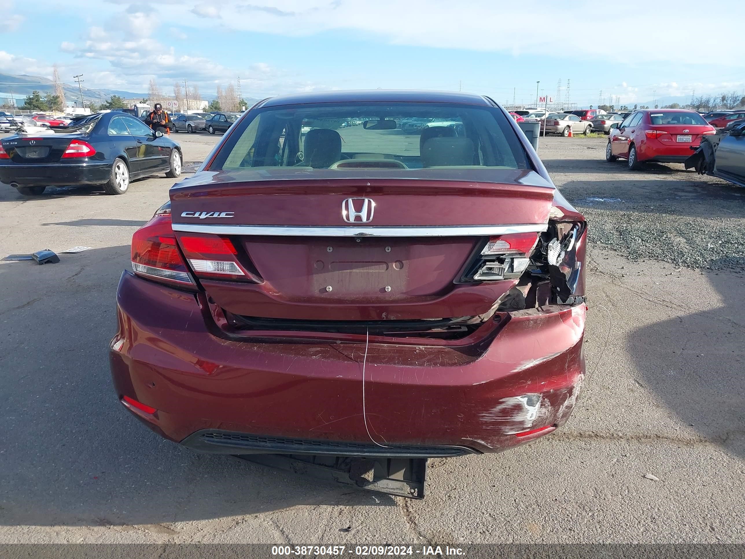 Photo 15 VIN: 19XFB2F95DE006444 - HONDA CIVIC 