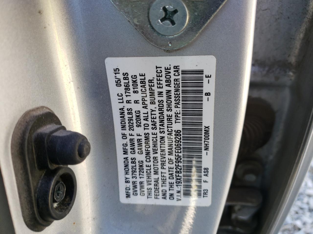 Photo 11 VIN: 19XFB2F95FE069286 - HONDA CIVIC 