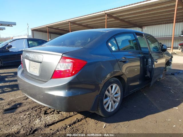 Photo 3 VIN: 19XFB2F96CE047681 - HONDA CIVIC 