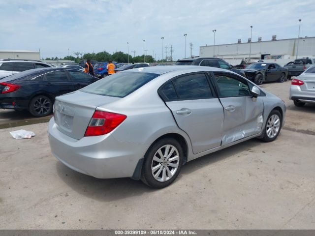 Photo 3 VIN: 19XFB2F96CE329867 - HONDA CIVIC 