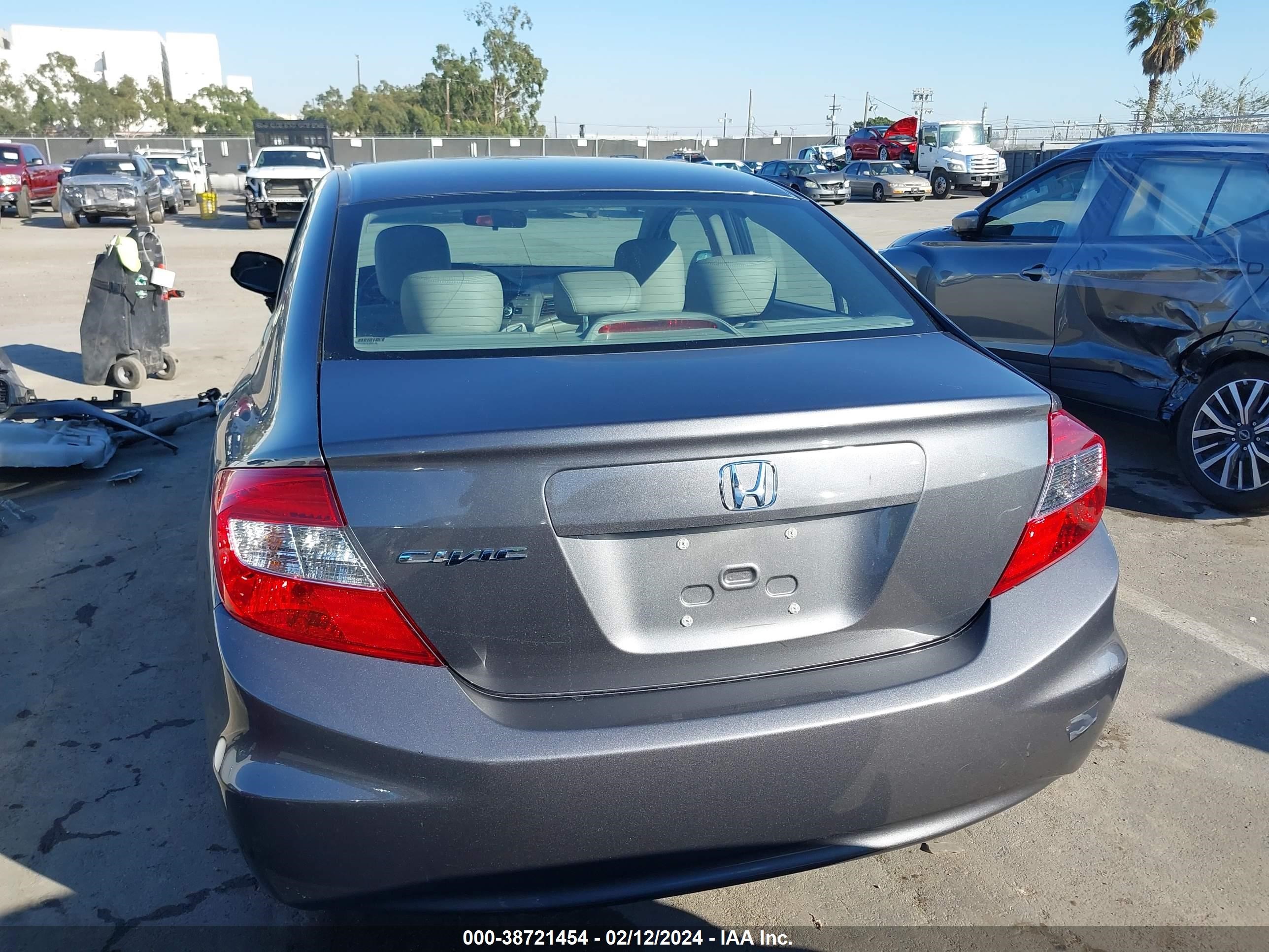 Photo 15 VIN: 19XFB2F99CE342161 - HONDA CIVIC 