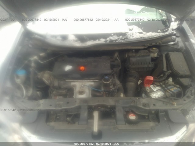 Photo 9 VIN: 19XFB2F9XCE011377 - HONDA CIVIC SDN 