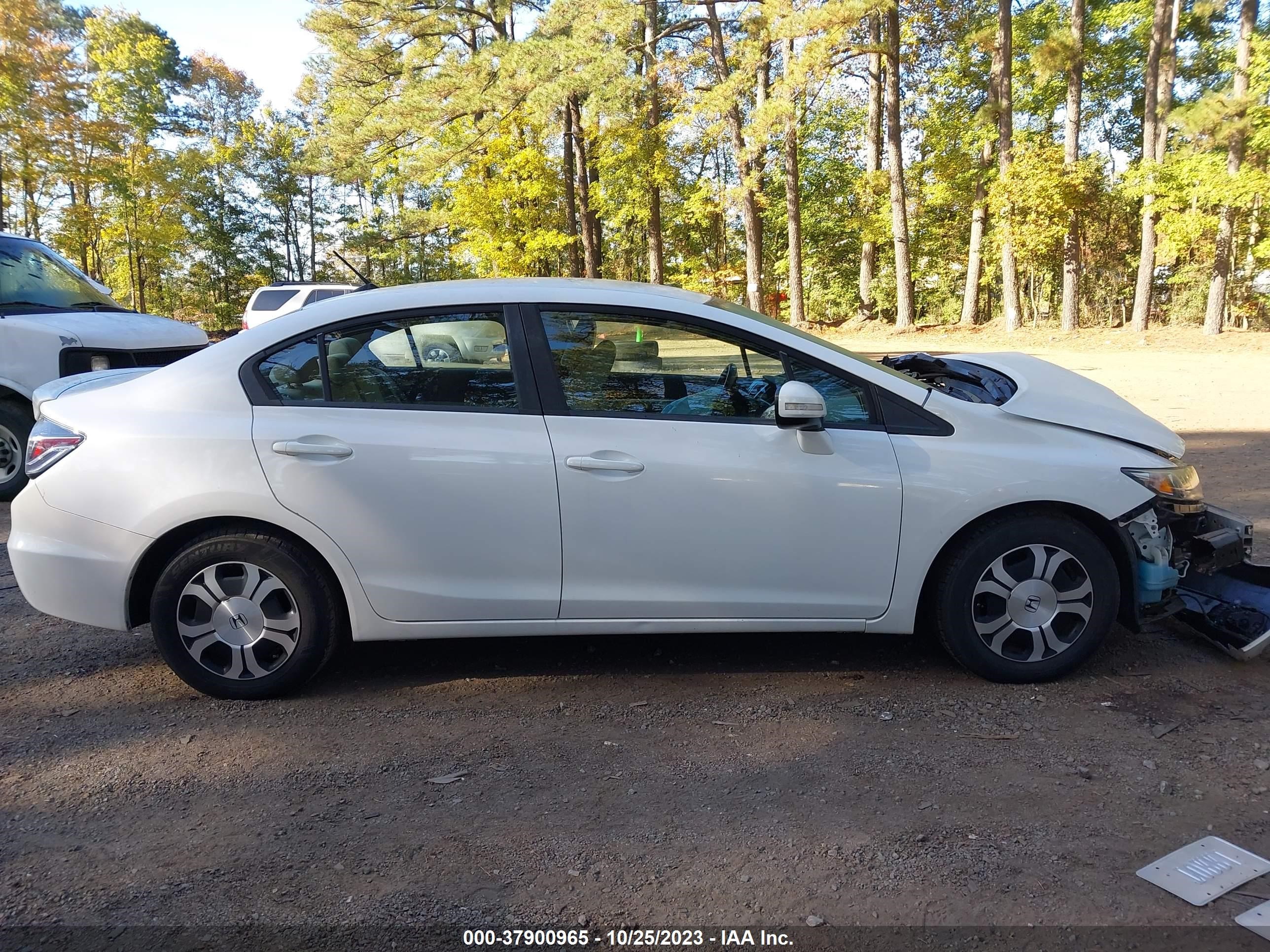 Photo 12 VIN: 19XFB4F27DE201332 - HONDA CIVIC 