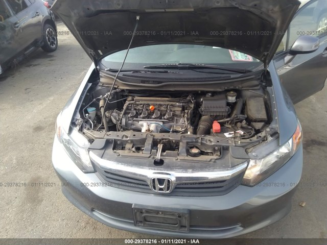 Photo 9 VIN: 19XFB5F56CE001749 - HONDA CIVIC SDN 