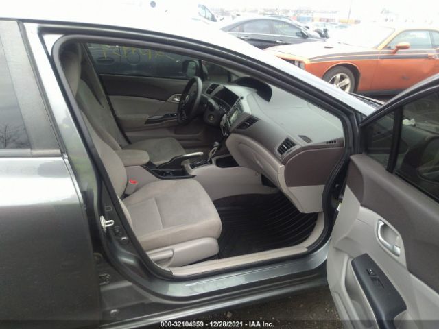 Photo 4 VIN: 19XFB5F57CE000156 - HONDA CIVIC SDN 