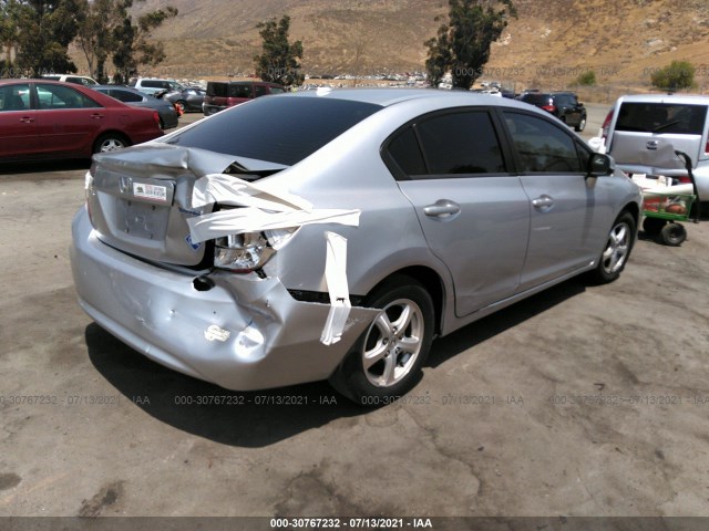 Photo 3 VIN: 19XFB5F57CE002943 - HONDA CIVIC SDN 