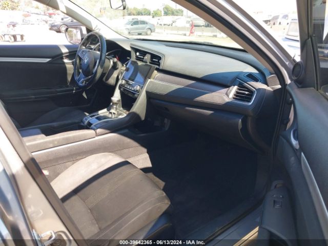 Photo 4 VIN: 19XFC1E34JE000568 - HONDA CIVIC 