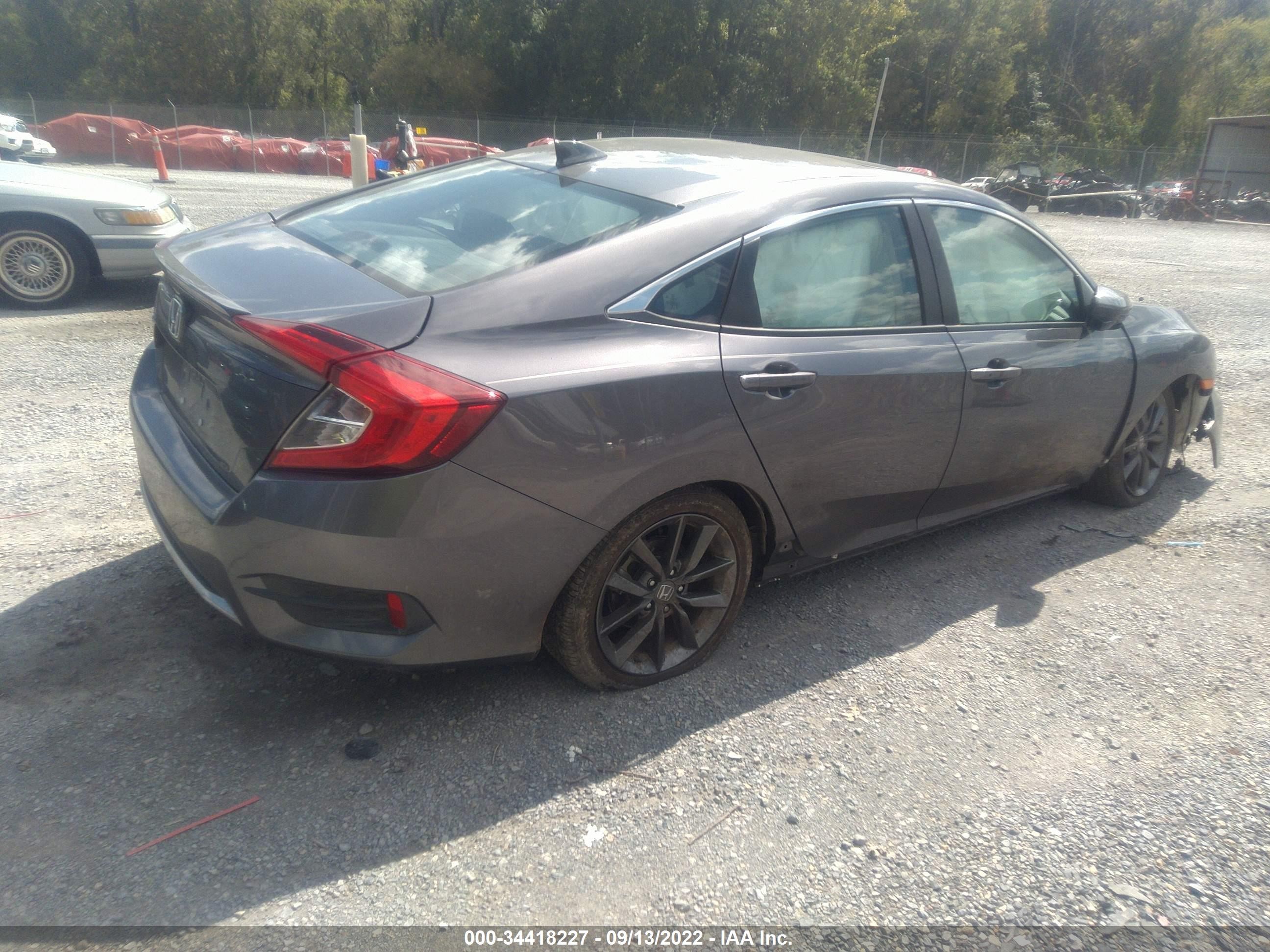 Photo 3 VIN: 19XFC1F30ME009738 - HONDA CIVIC 