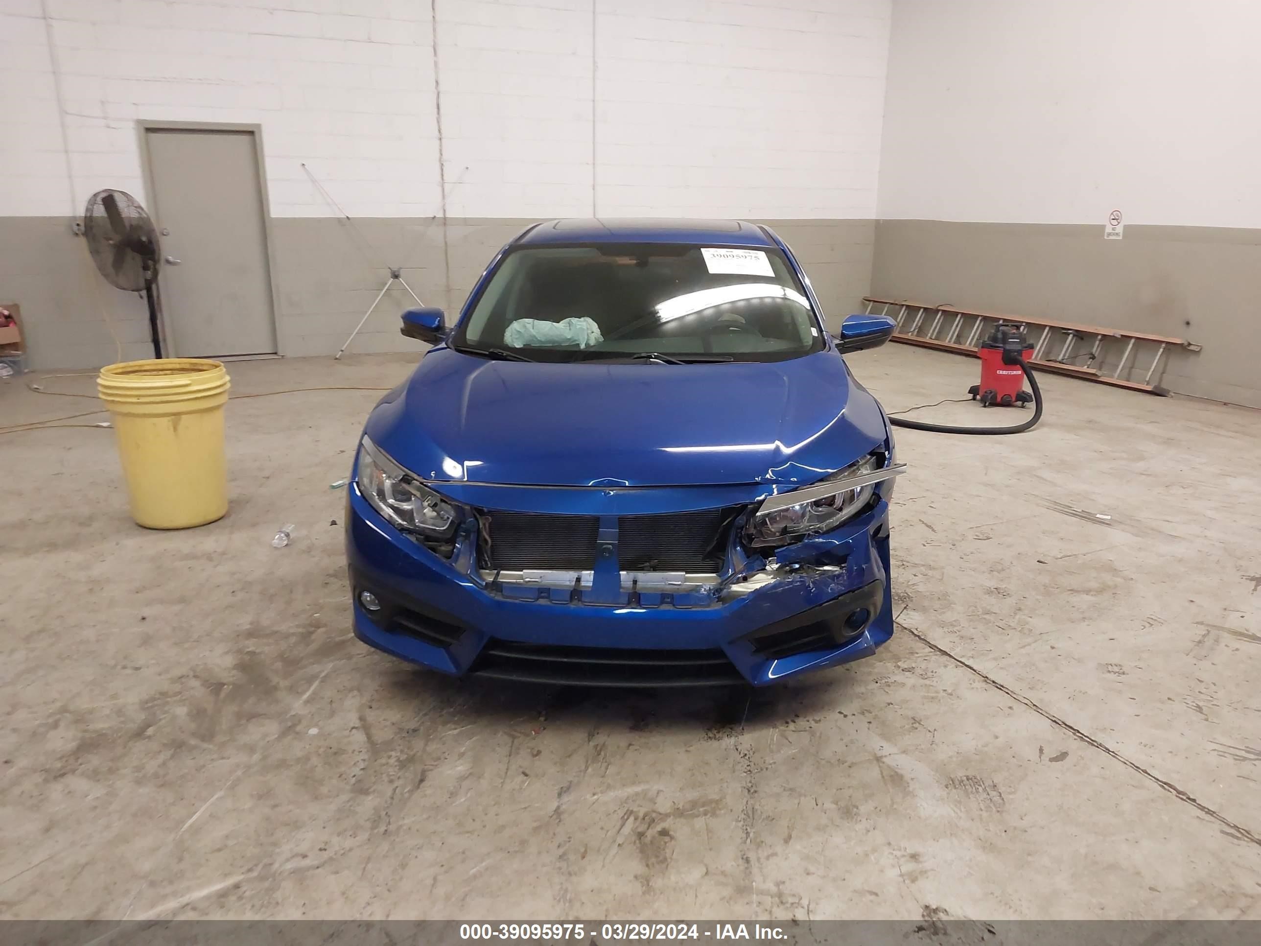 Photo 11 VIN: 19XFC1F31GE203747 - HONDA CIVIC 