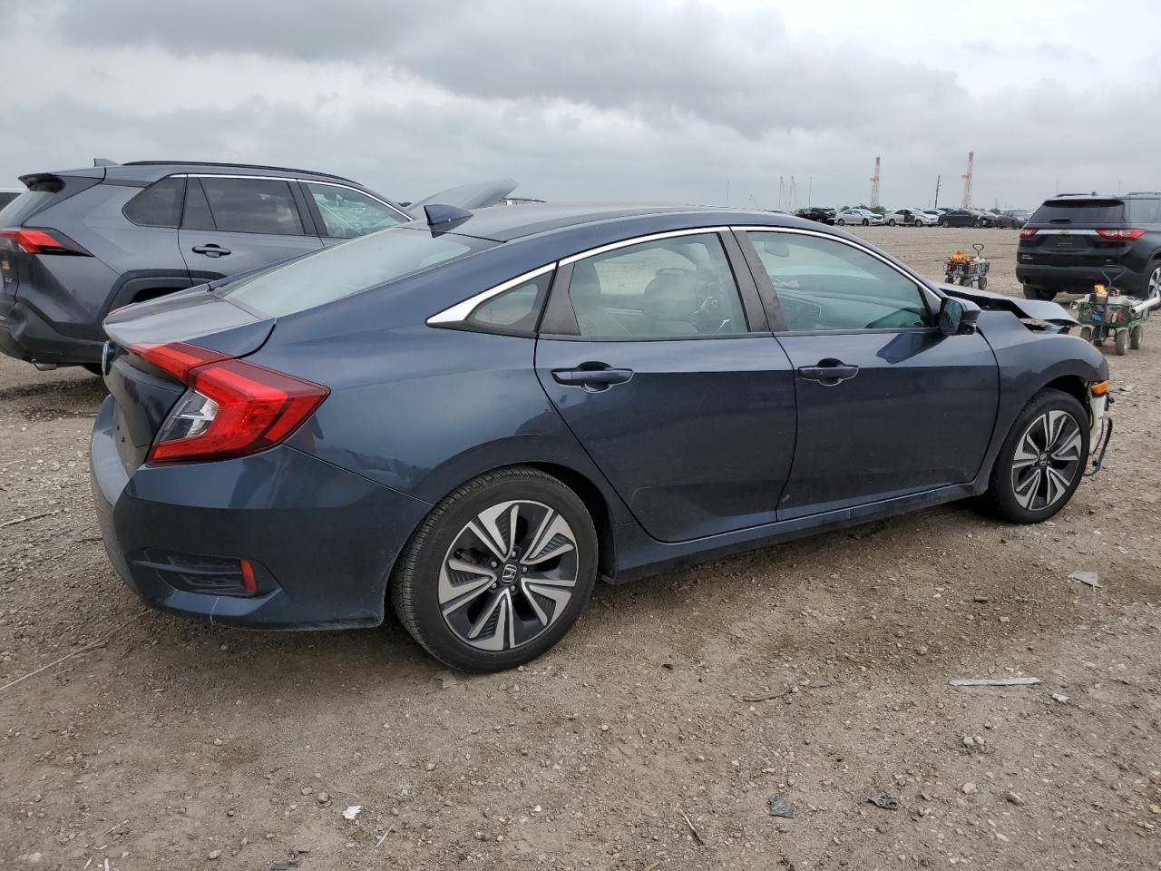 Photo 2 VIN: 19XFC1F31HE009253 - HONDA CIVIC 