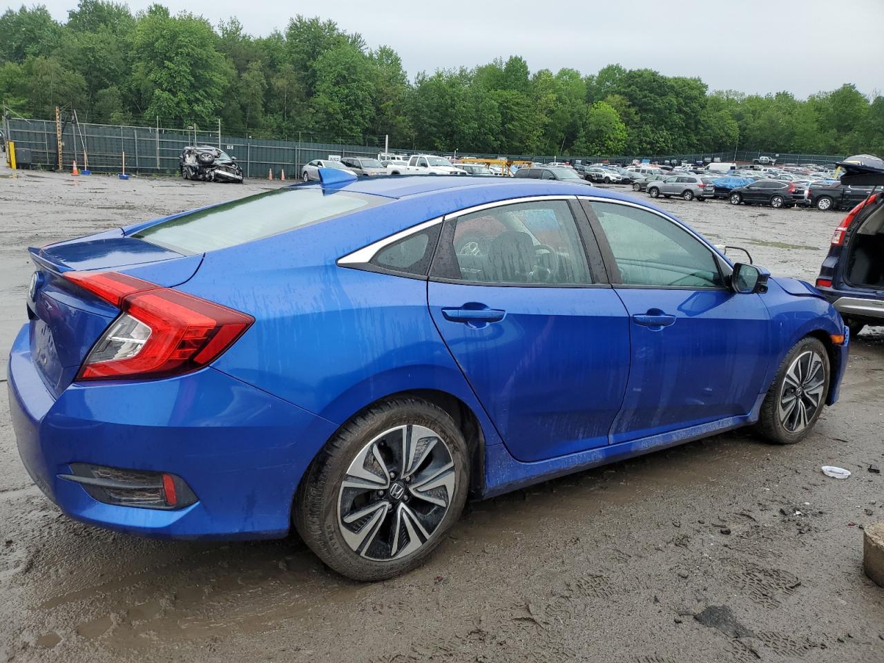 Photo 2 VIN: 19XFC1F32HE208683 - HONDA CIVIC 