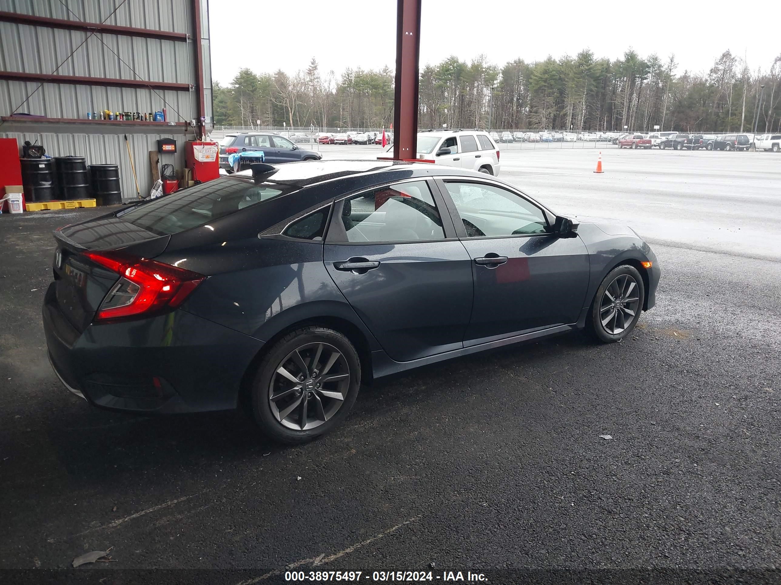 Photo 3 VIN: 19XFC1F32KE216564 - HONDA CIVIC 