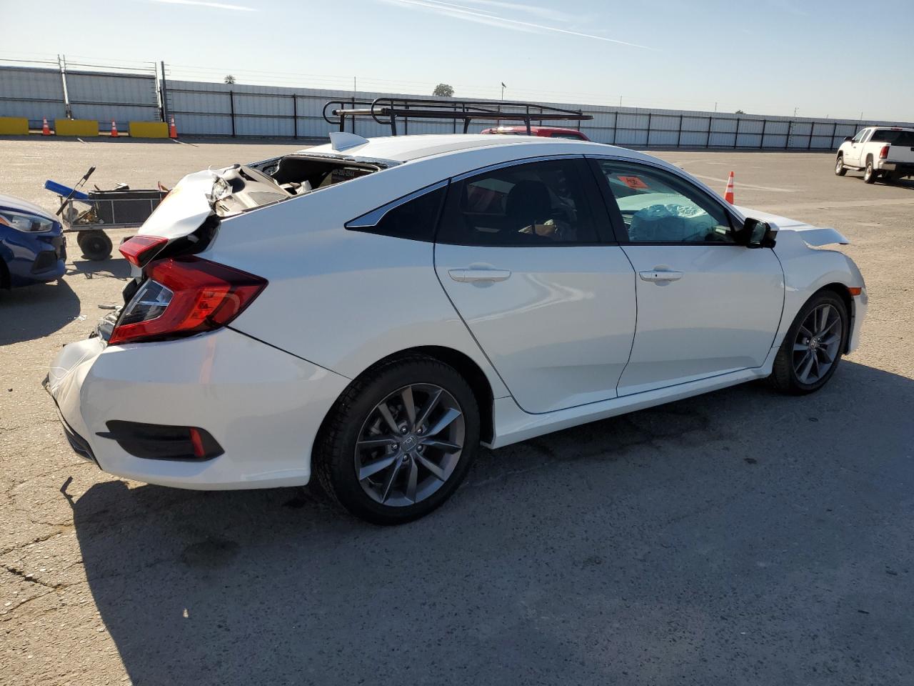 Photo 2 VIN: 19XFC1F34KE216422 - HONDA CIVIC 