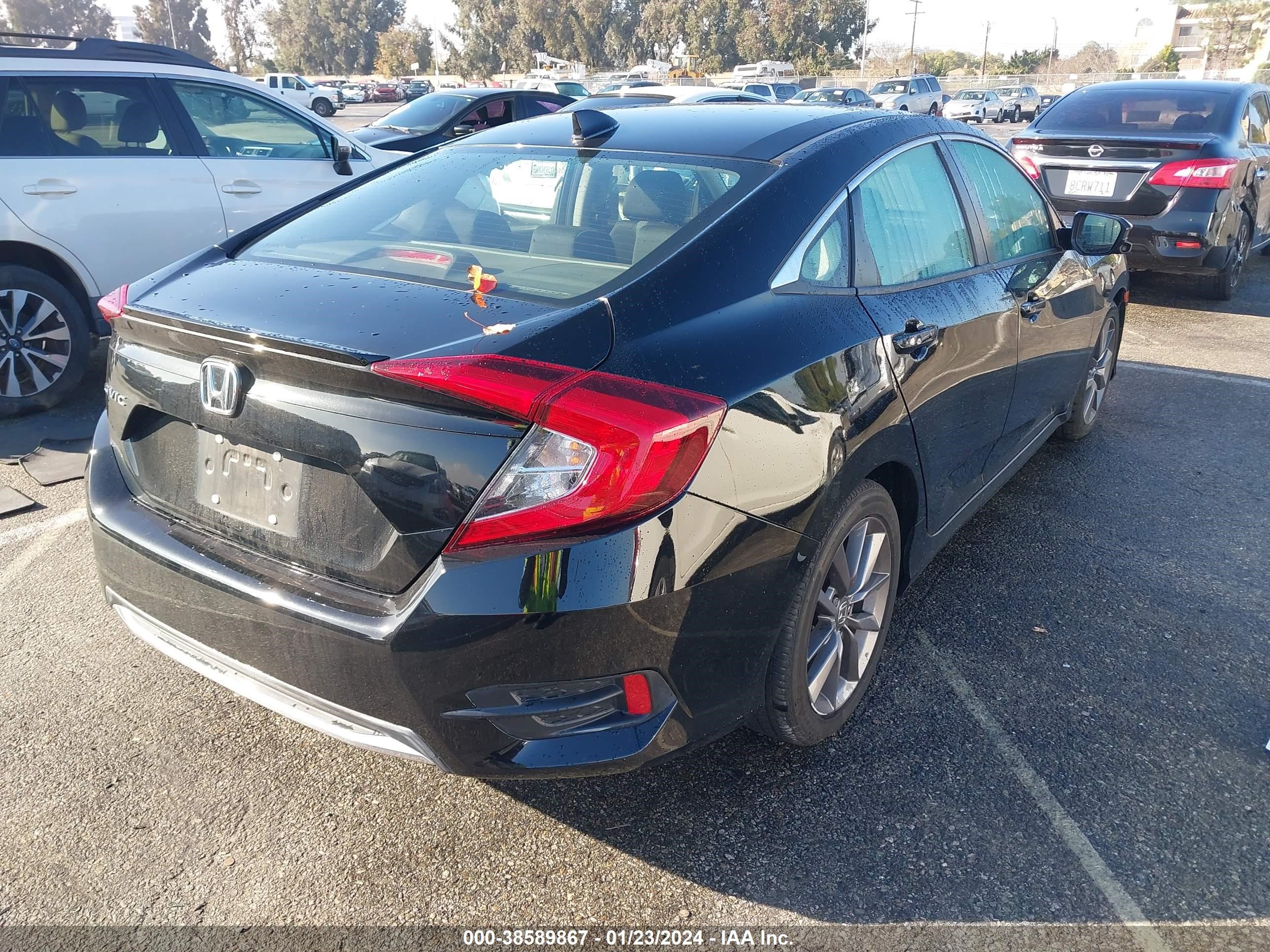 Photo 3 VIN: 19XFC1F35ME204024 - HONDA CIVIC 