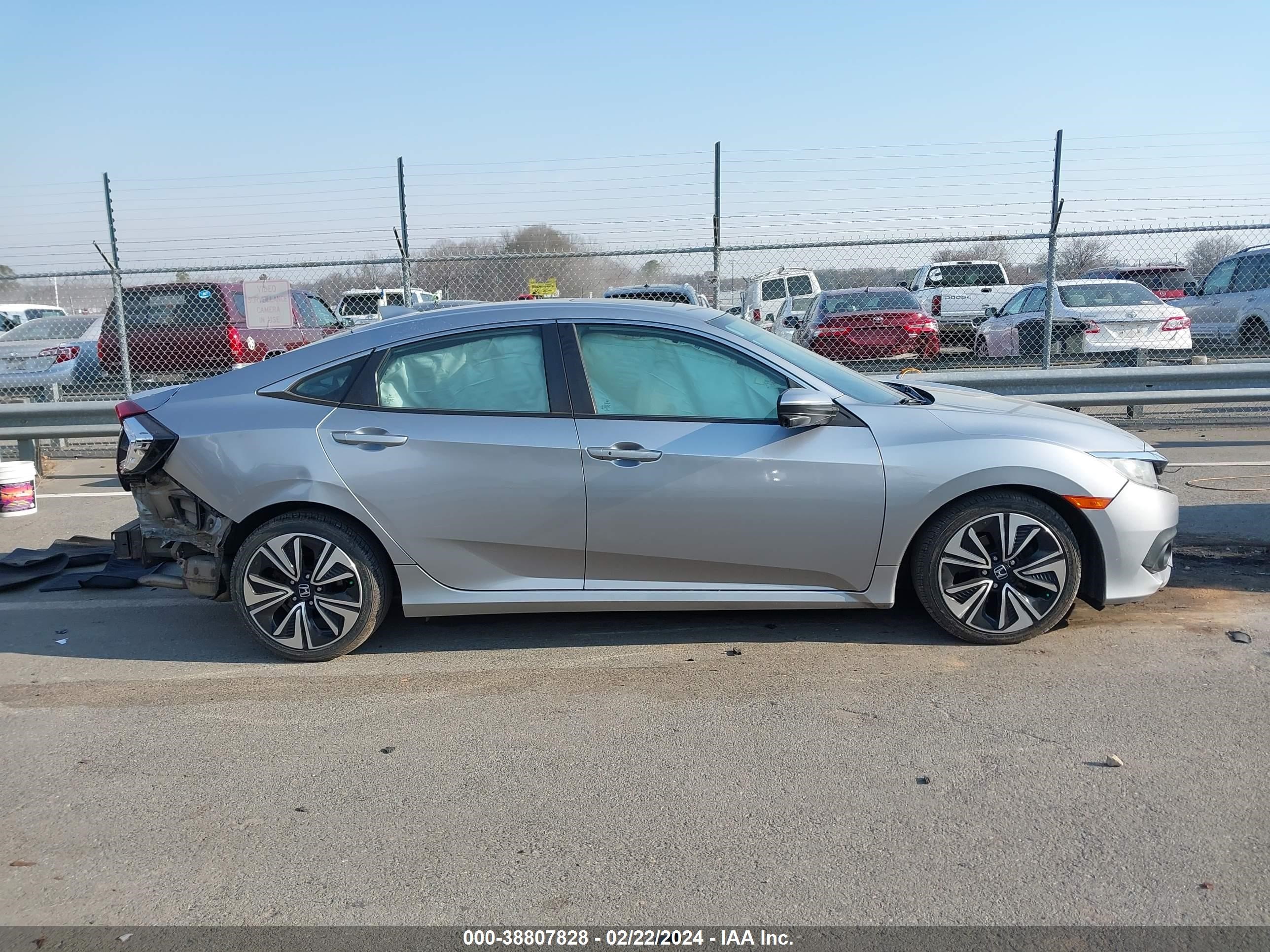 Photo 12 VIN: 19XFC1F36GE008890 - HONDA CIVIC 