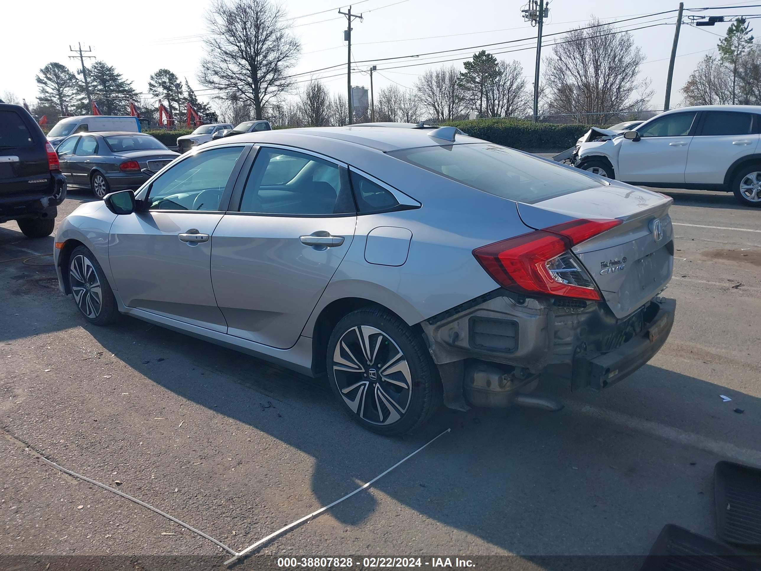 Photo 2 VIN: 19XFC1F36GE008890 - HONDA CIVIC 