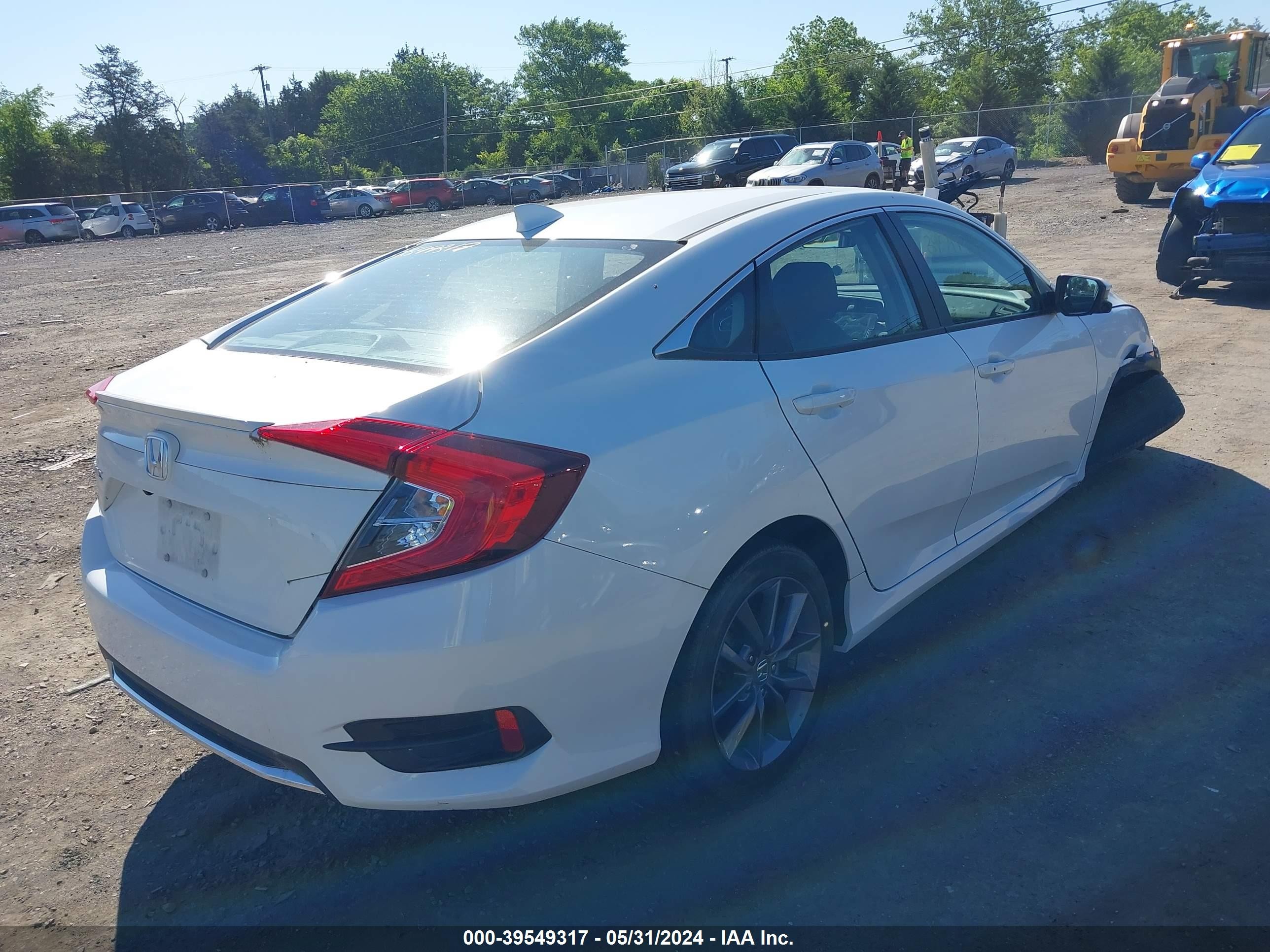 Photo 3 VIN: 19XFC1F37LE003336 - HONDA CIVIC 