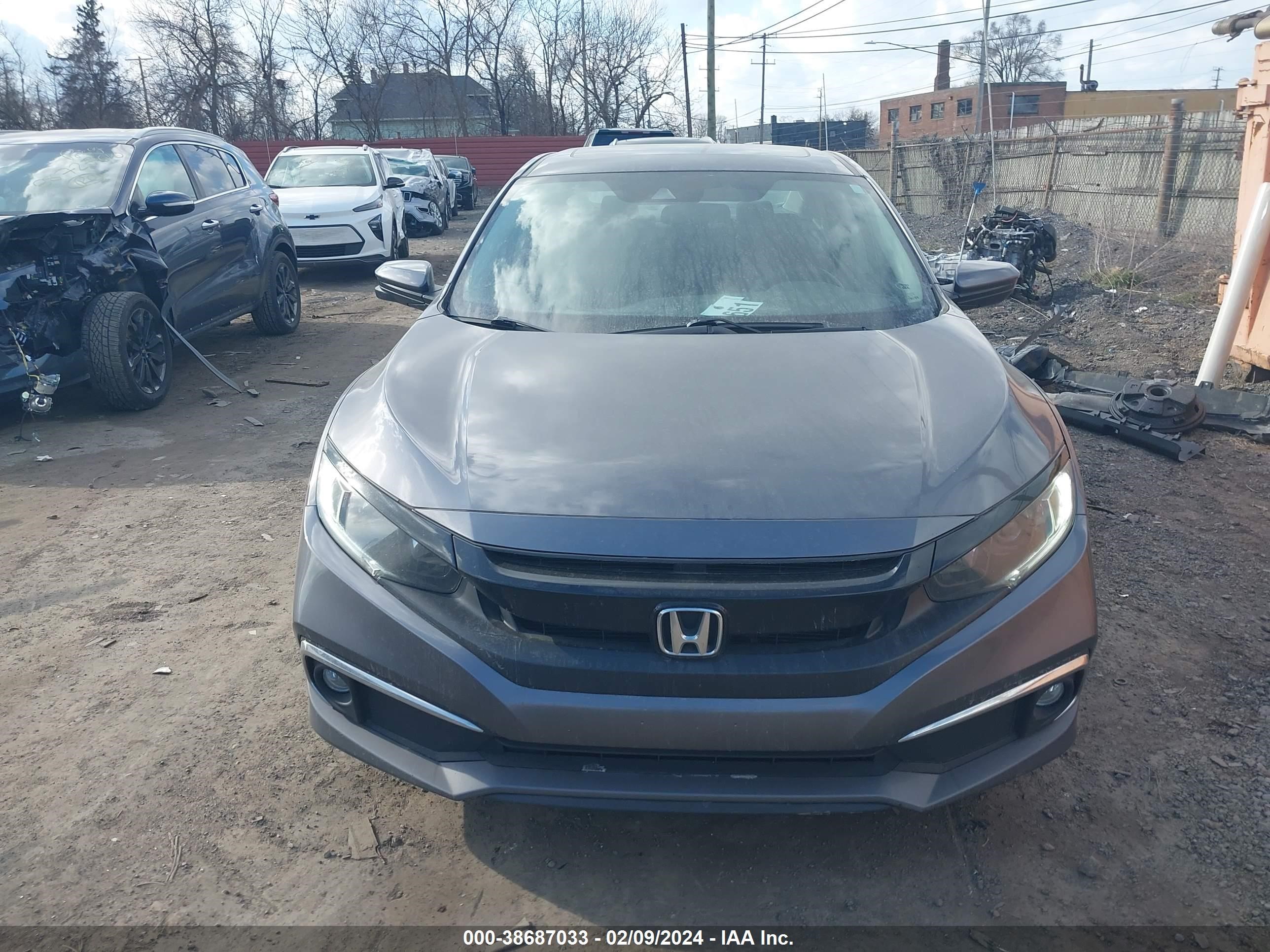 Photo 12 VIN: 19XFC1F38KE001934 - HONDA CIVIC 