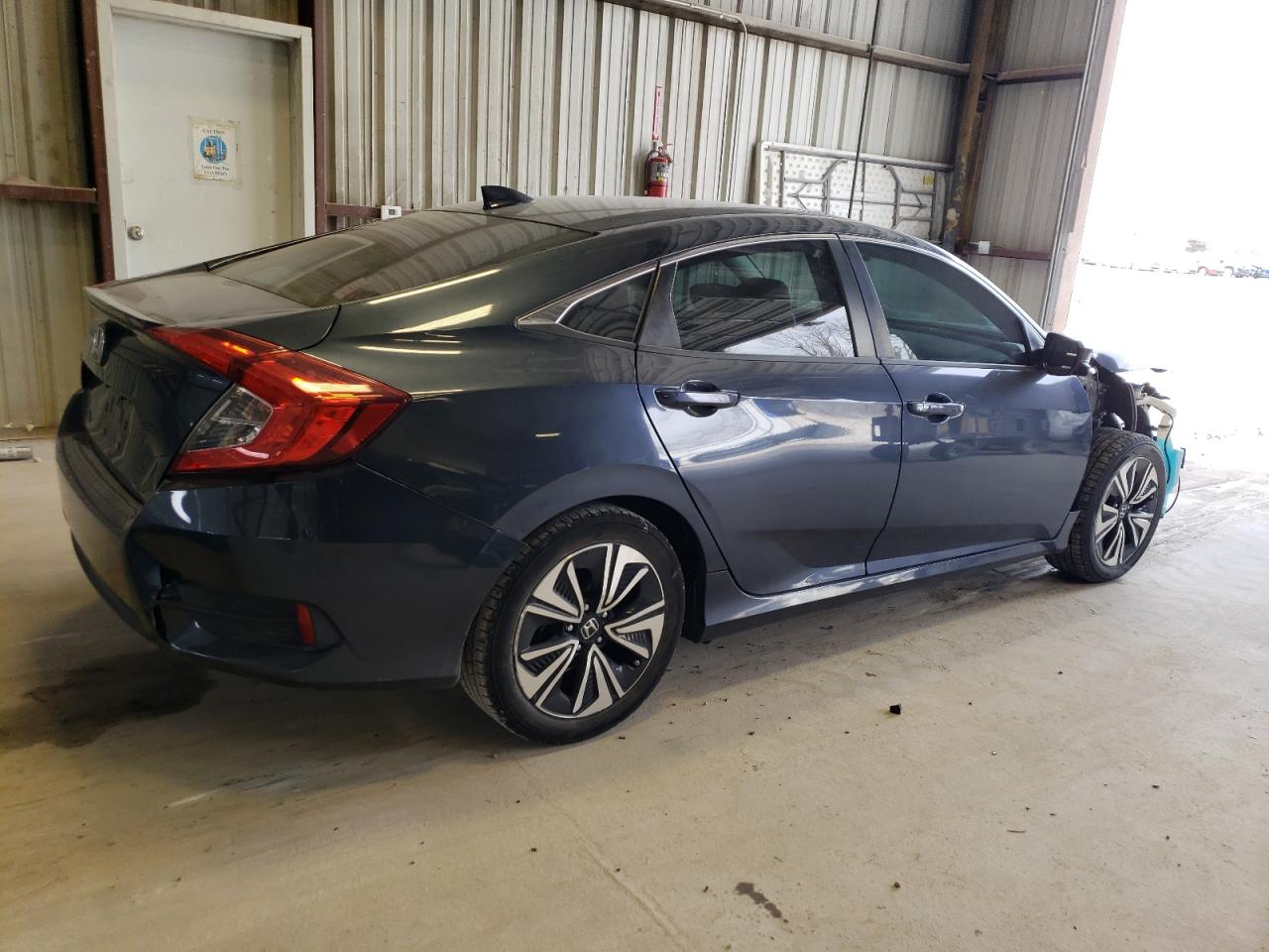 Photo 2 VIN: 19XFC1F39HE015169 - HONDA CIVIC 