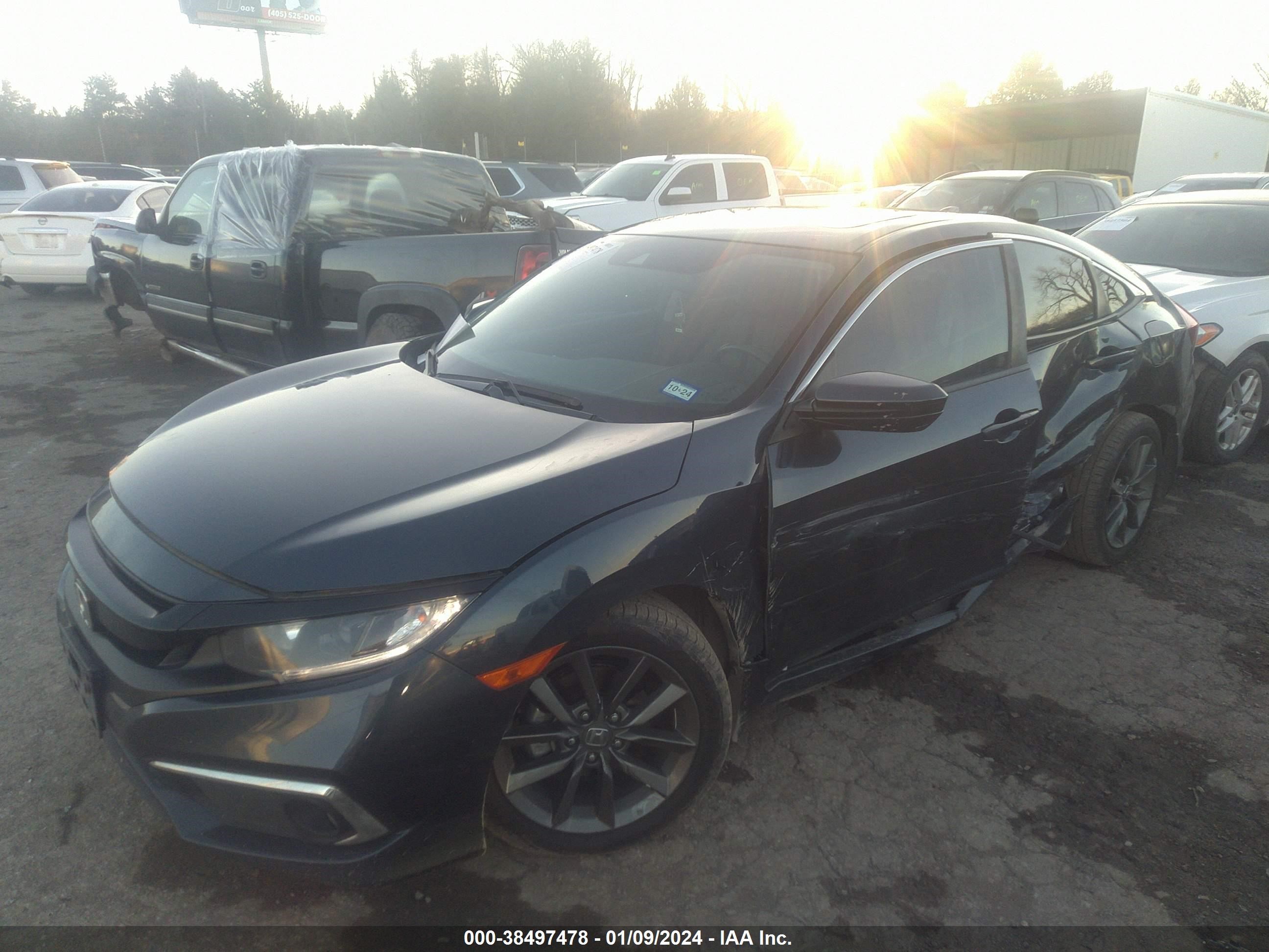 Photo 1 VIN: 19XFC1F3XKE018525 - HONDA CIVIC 