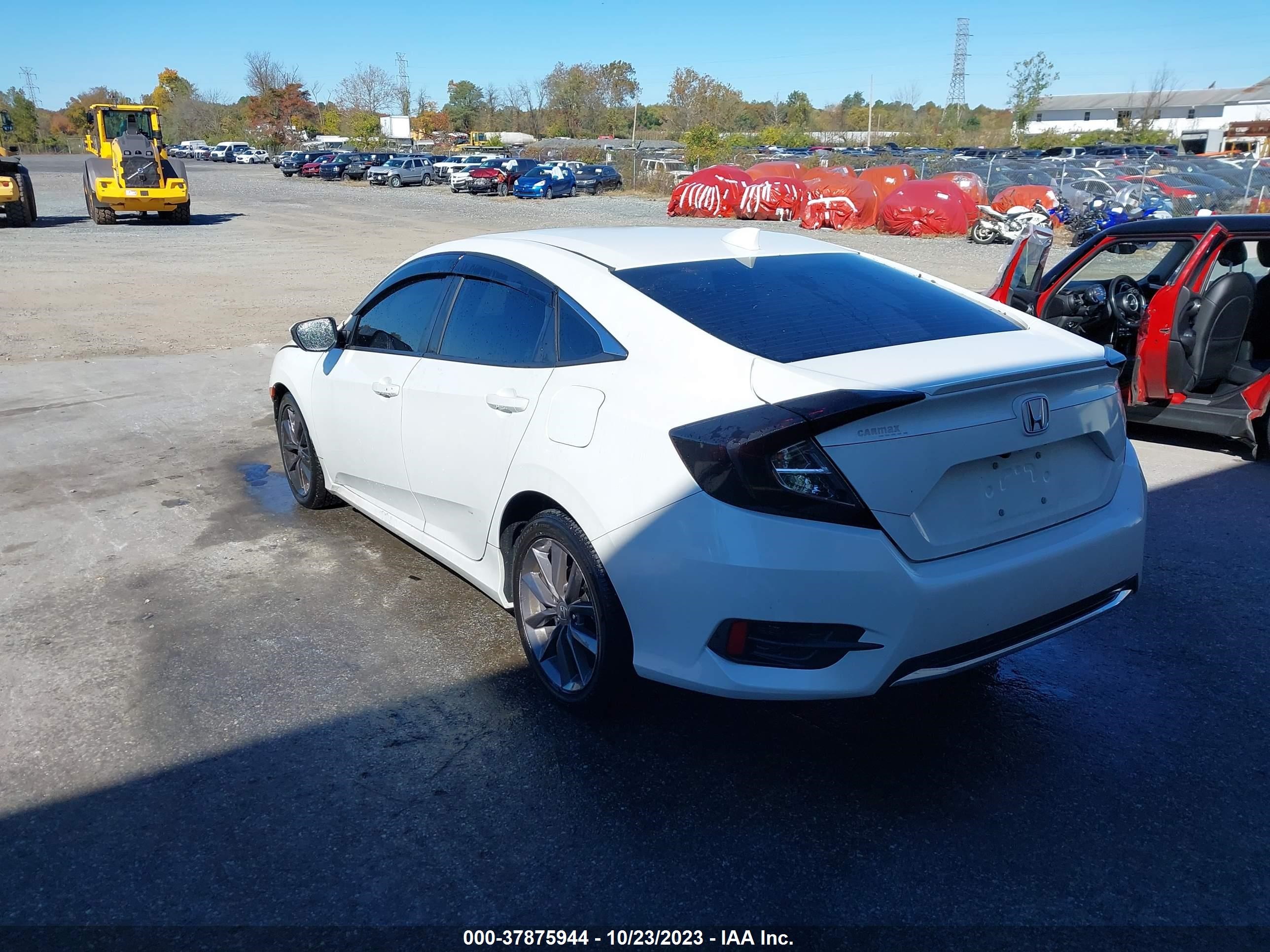 Photo 2 VIN: 19XFC1F3XKE204940 - HONDA CIVIC 