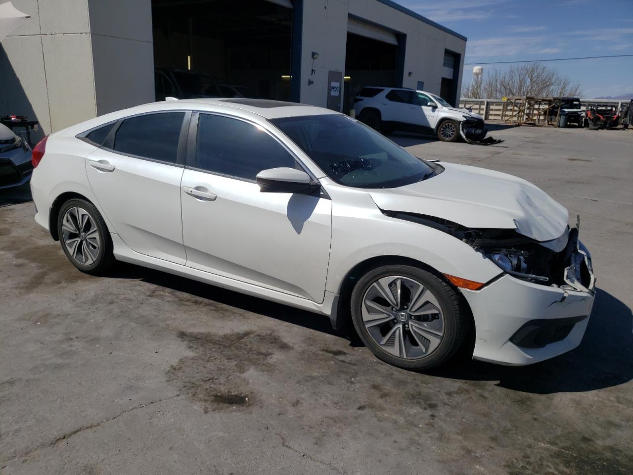 Photo 3 VIN: 19XFC1F47HE013316 - HONDA CIVIC 