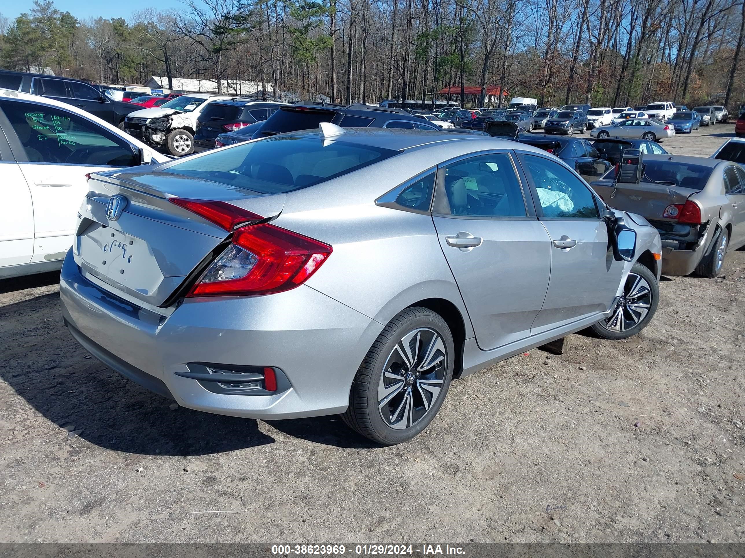 Photo 3 VIN: 19XFC1F70HE029416 - HONDA CIVIC 