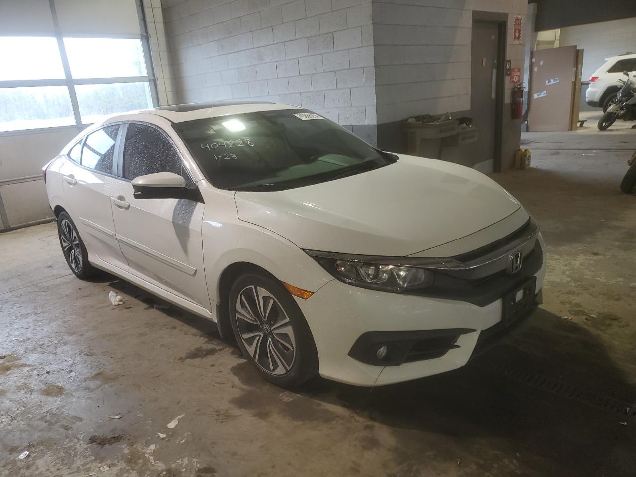 Photo 3 VIN: 19XFC1F71GE023350 - HONDA CIVIC 