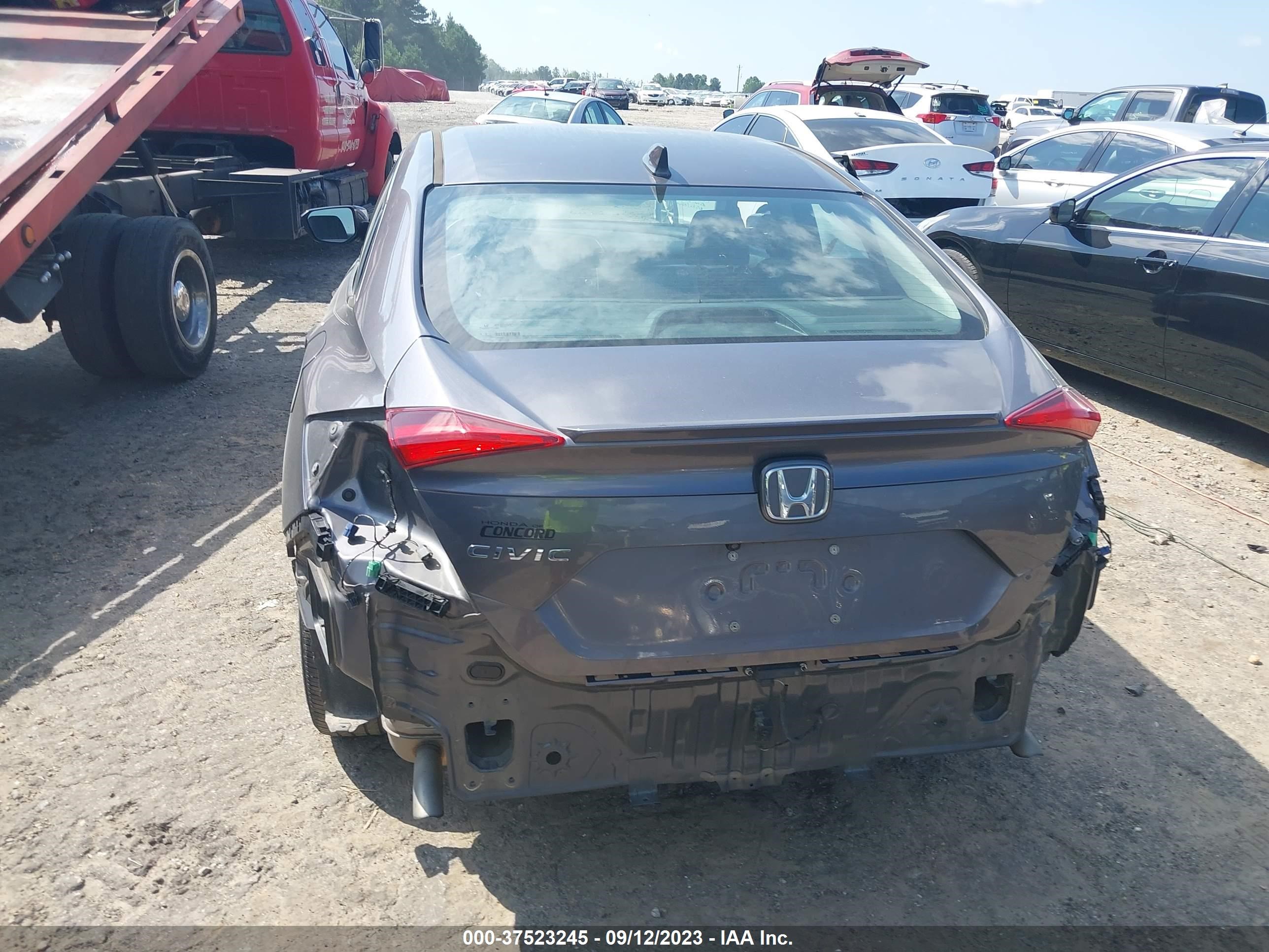 Photo 16 VIN: 19XFC1F72LE000475 - HONDA CIVIC 