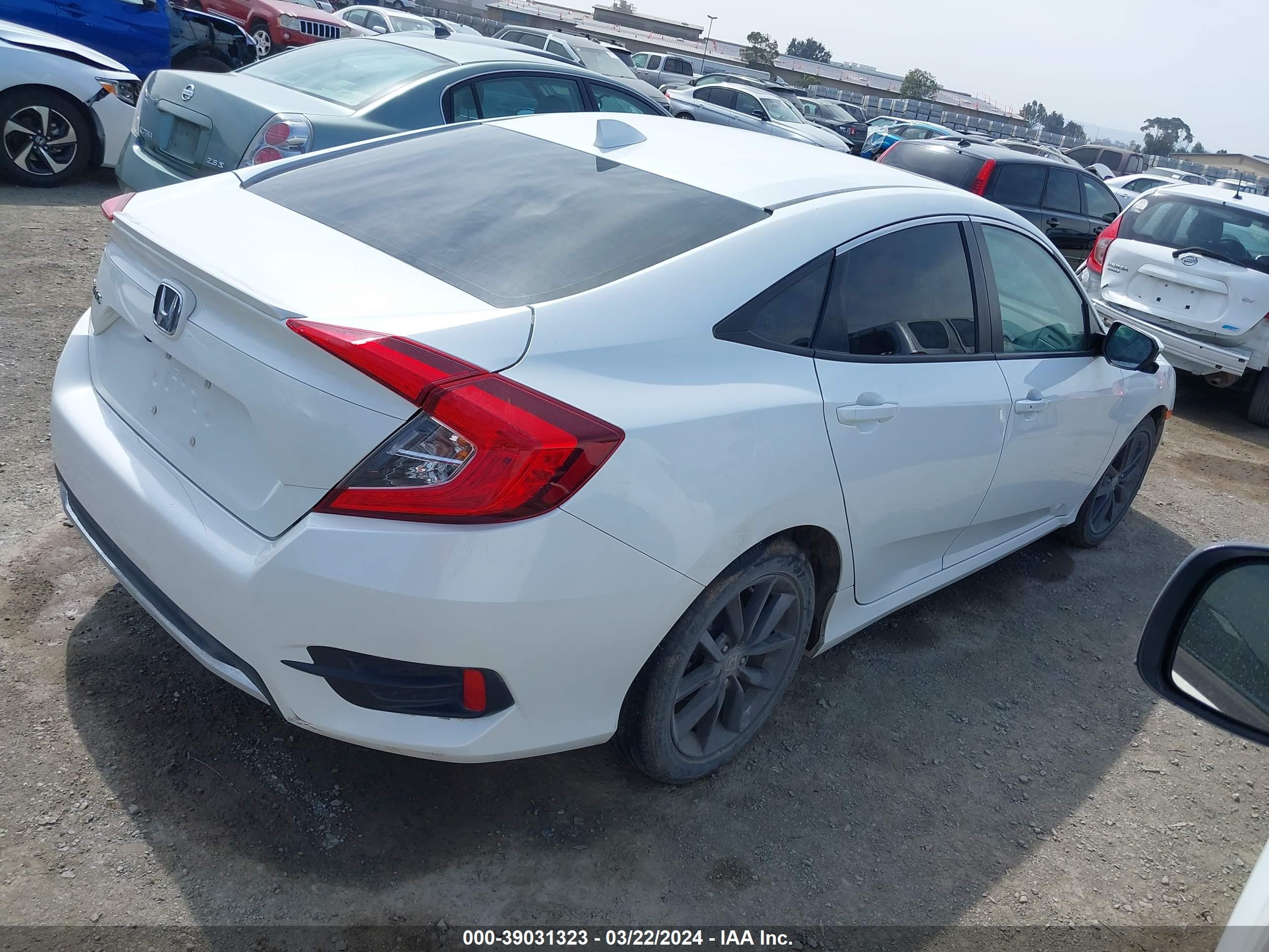 Photo 3 VIN: 19XFC1F72LE210428 - HONDA CIVIC 