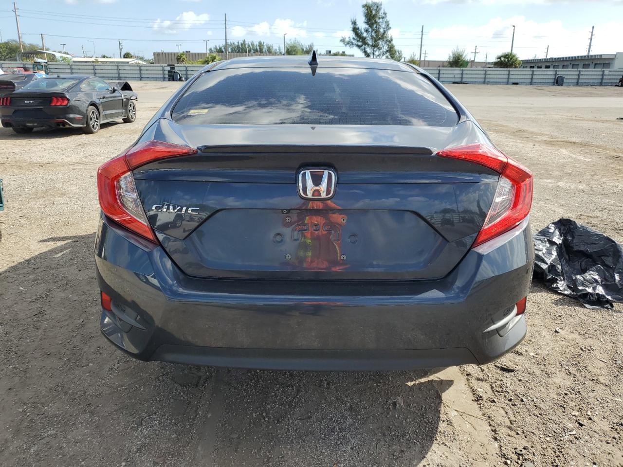 Photo 5 VIN: 19XFC1F77HE007543 - HONDA CIVIC 