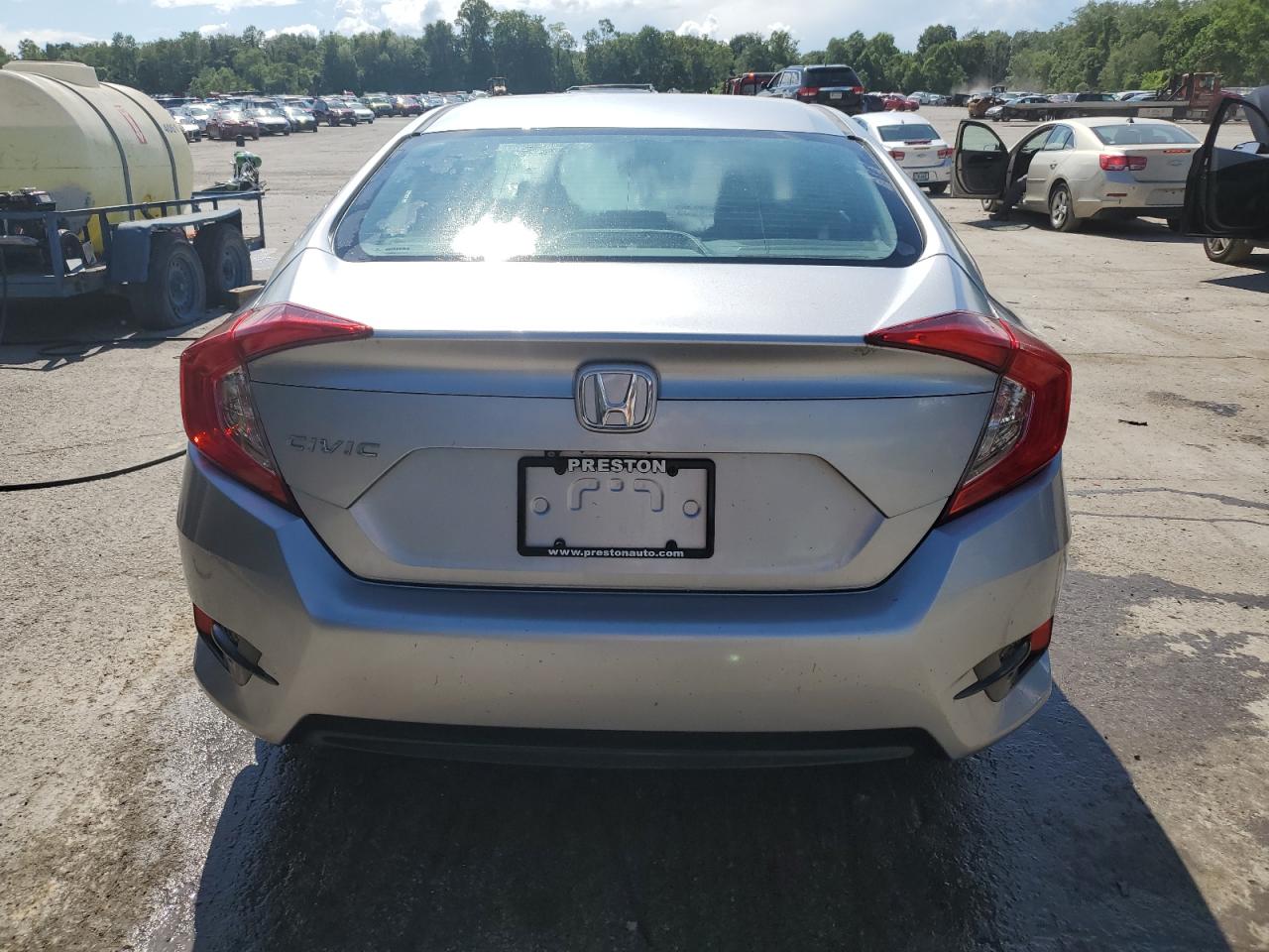 Photo 5 VIN: 19XFC2E57JE012690 - HONDA CIVIC 