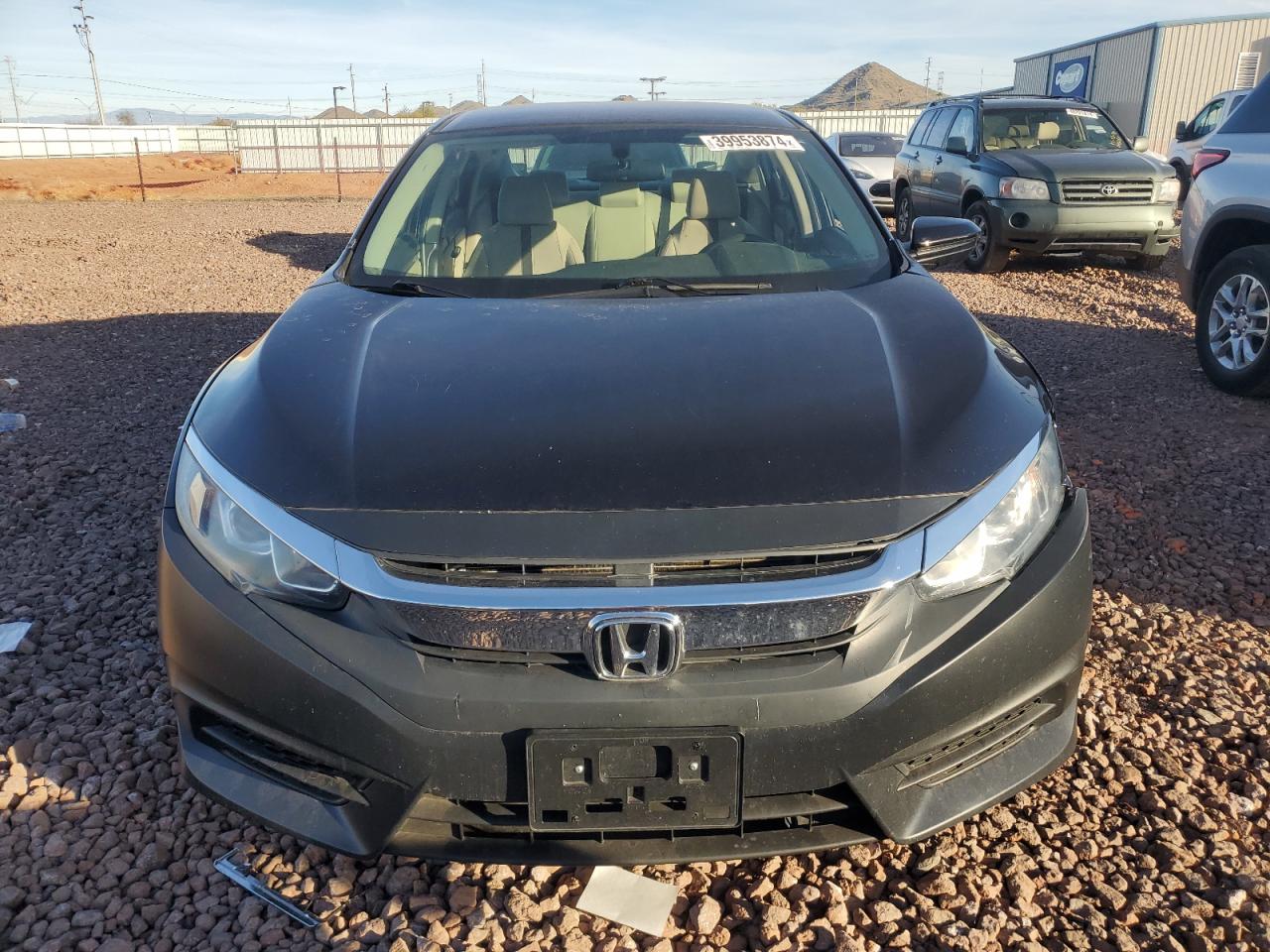 Photo 4 VIN: 19XFC2F50JE209912 - HONDA CIVIC 