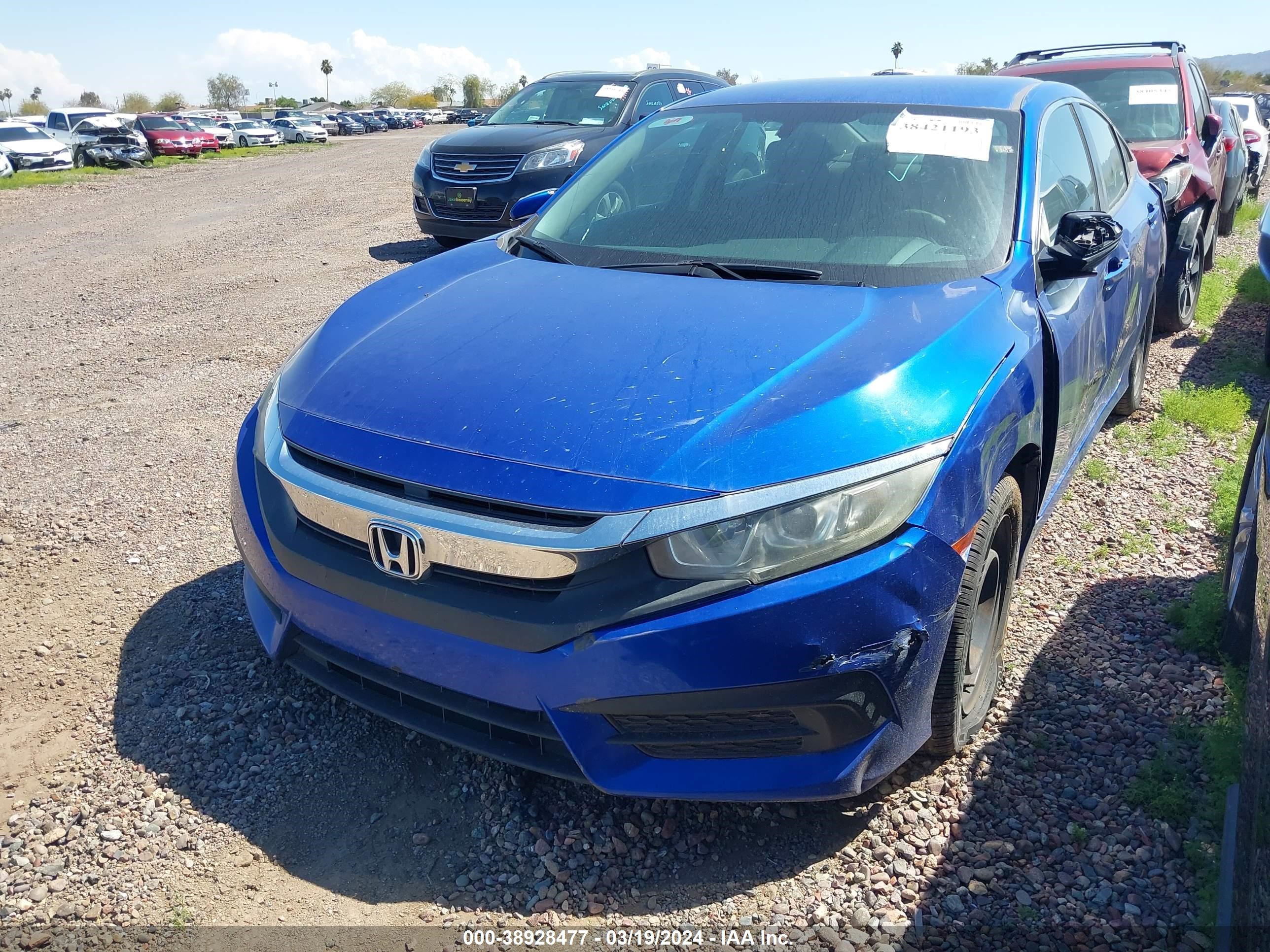 Photo 2 VIN: 19XFC2F51GE052013 - HONDA CIVIC 