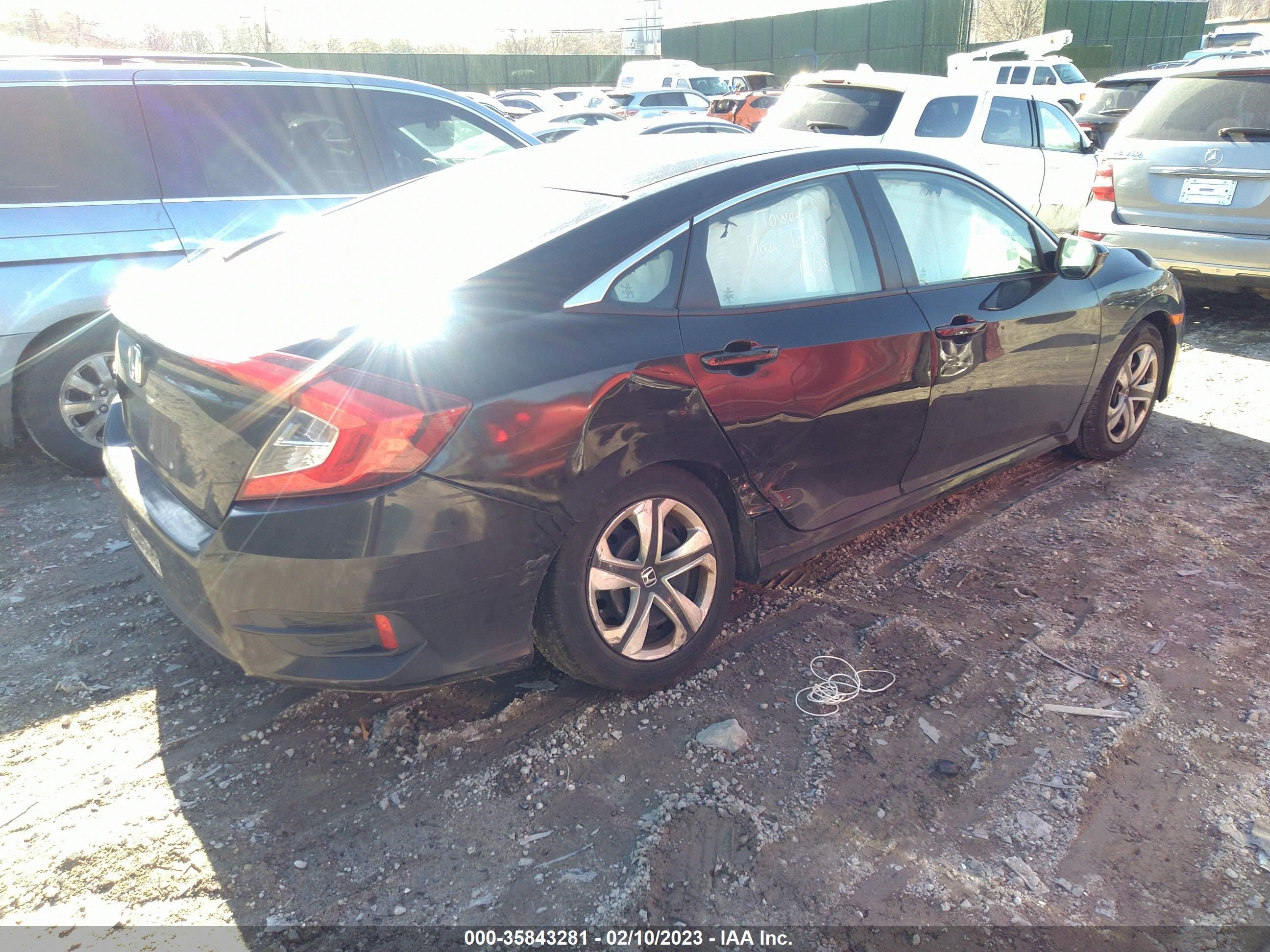 Photo 3 VIN: 19XFC2F52JE209670 - HONDA CIVIC 