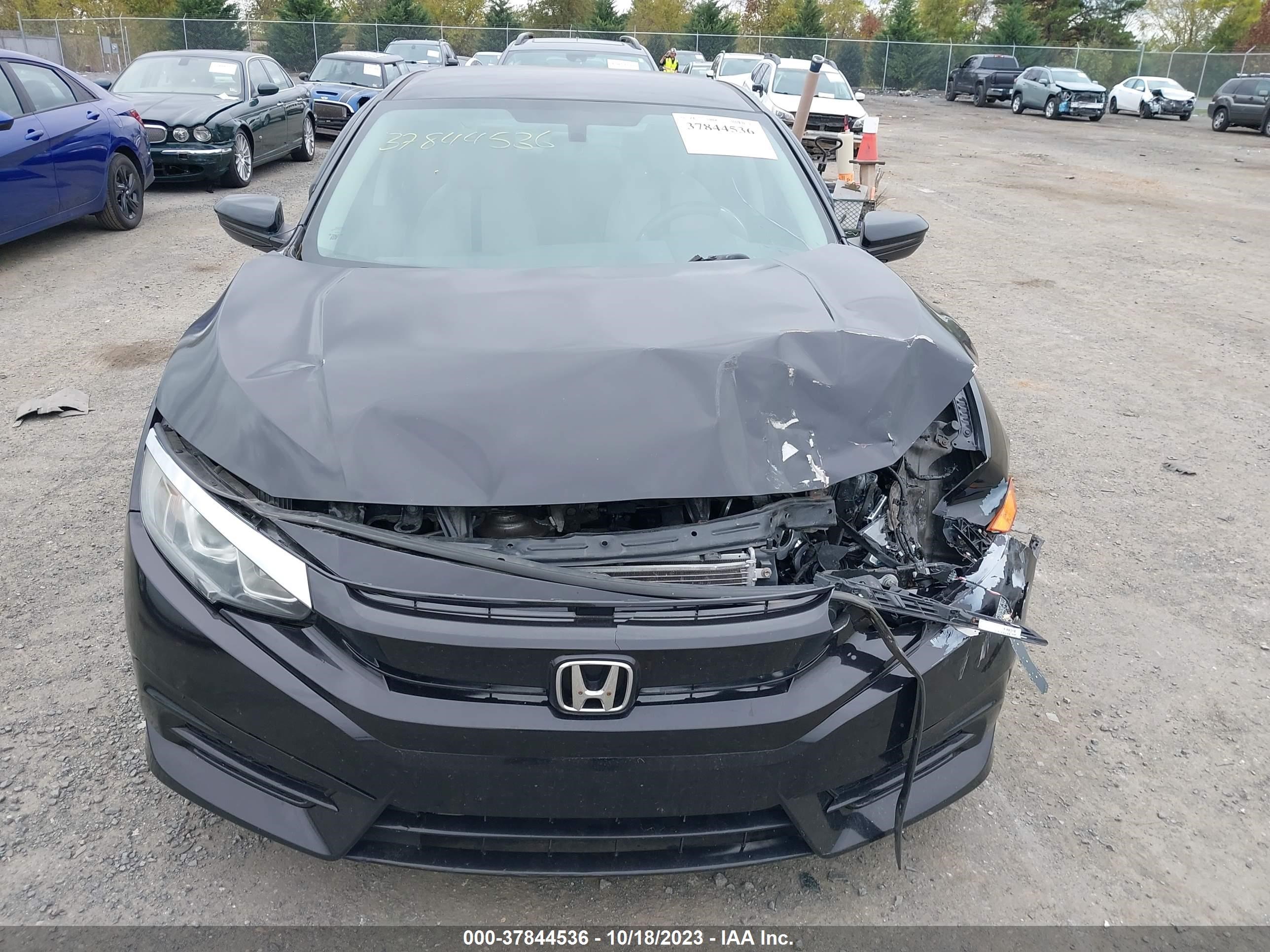 Photo 11 VIN: 19XFC2F53GE037321 - HONDA CIVIC 