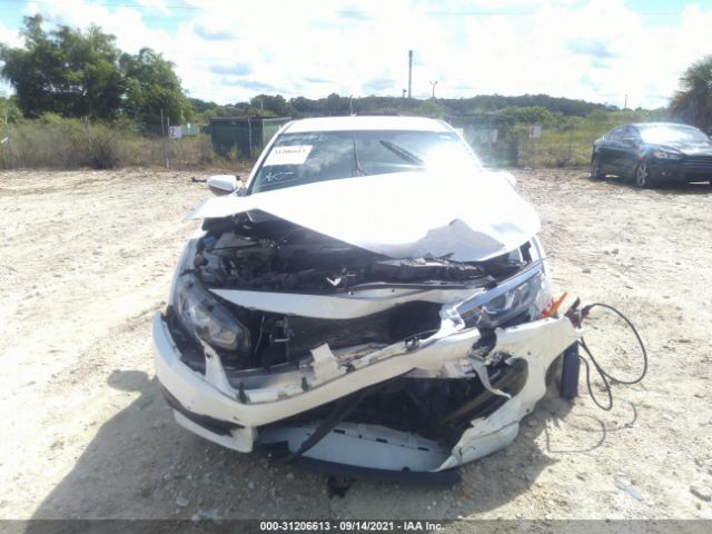 Photo 5 VIN: 19XFC2F53HE008323 - HONDA CIVIC SEDAN 