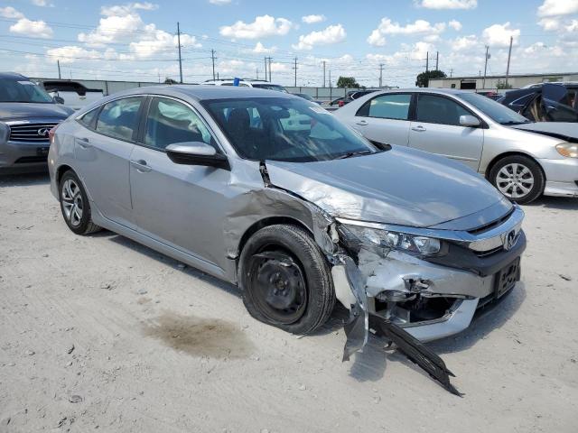 Photo 3 VIN: 19XFC2F53JE027928 - HONDA CIVIC LX 