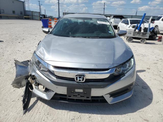 Photo 4 VIN: 19XFC2F53JE027928 - HONDA CIVIC LX 