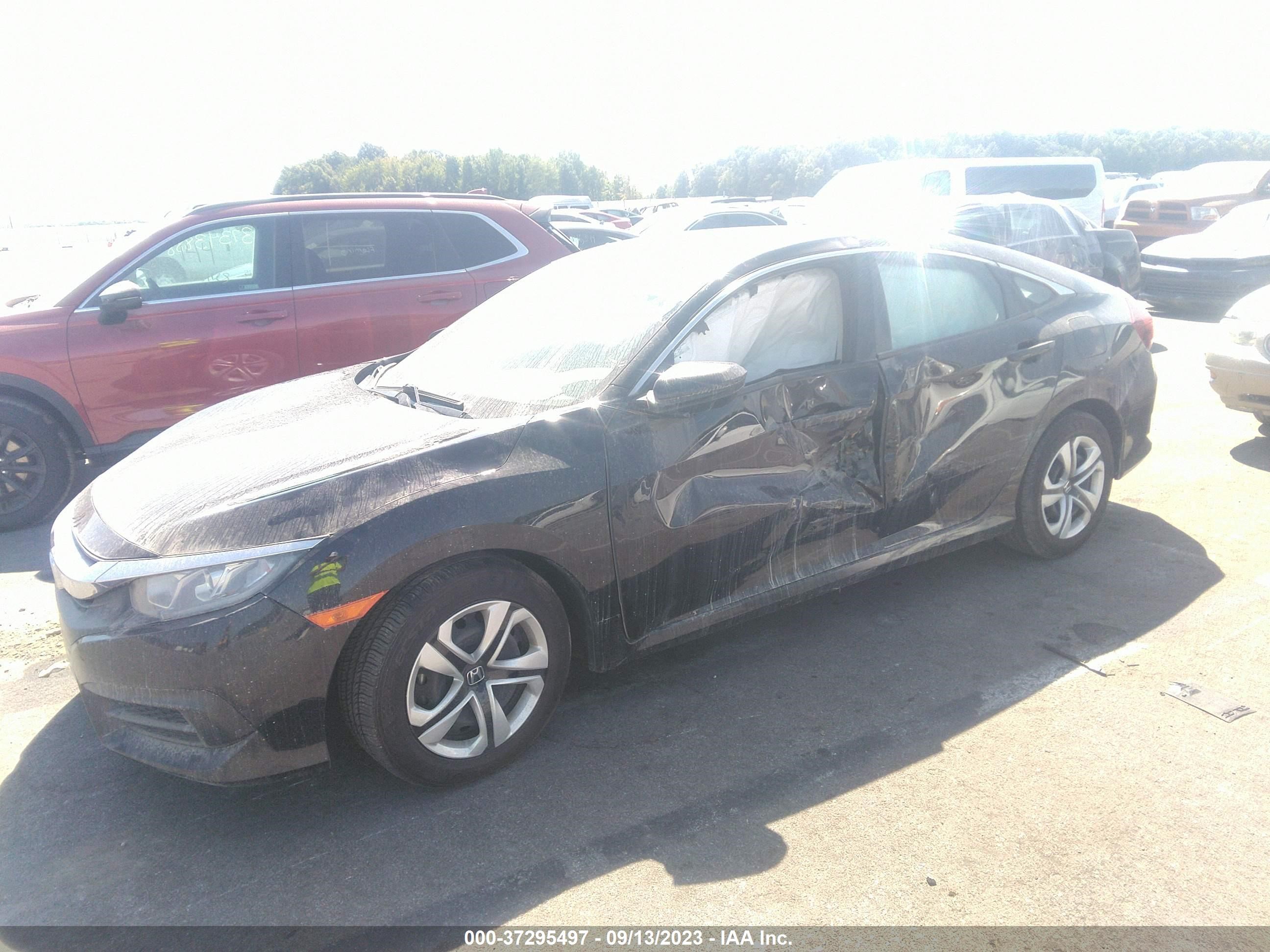 Photo 1 VIN: 19XFC2F53JE039982 - HONDA CIVIC 