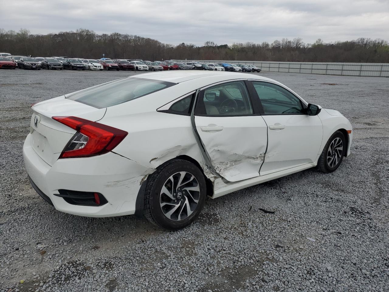 Photo 2 VIN: 19XFC2F54HE041220 - HONDA CIVIC 